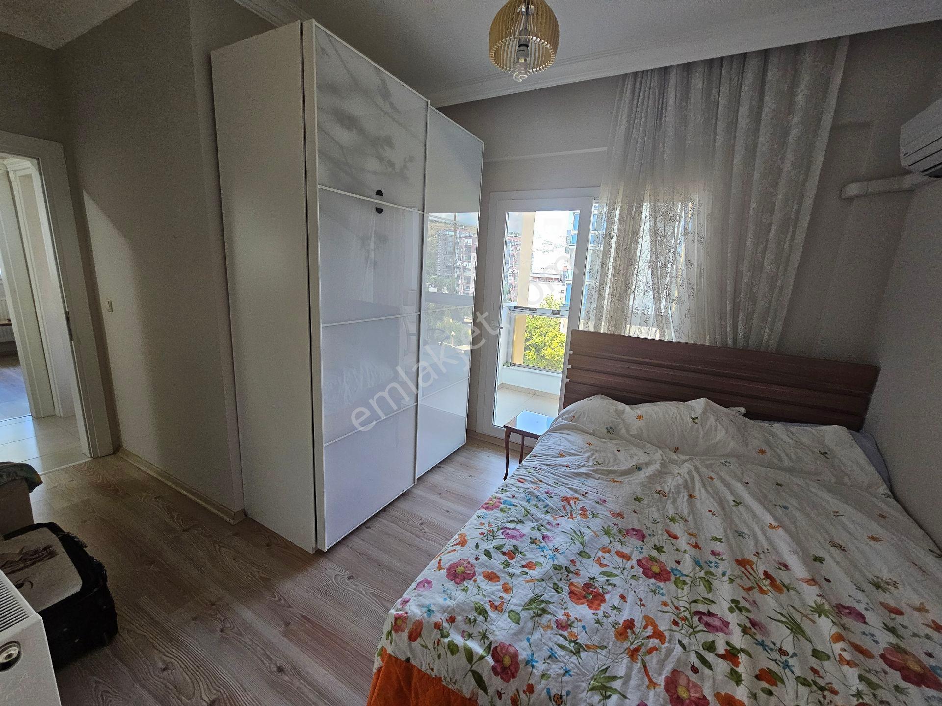Örnekköy'de Havuzlu Site İçerisinde, Çok Az Kullanılmış, Ebeveyn Banyolu 3+1 Satılık Daire - Görsel 16