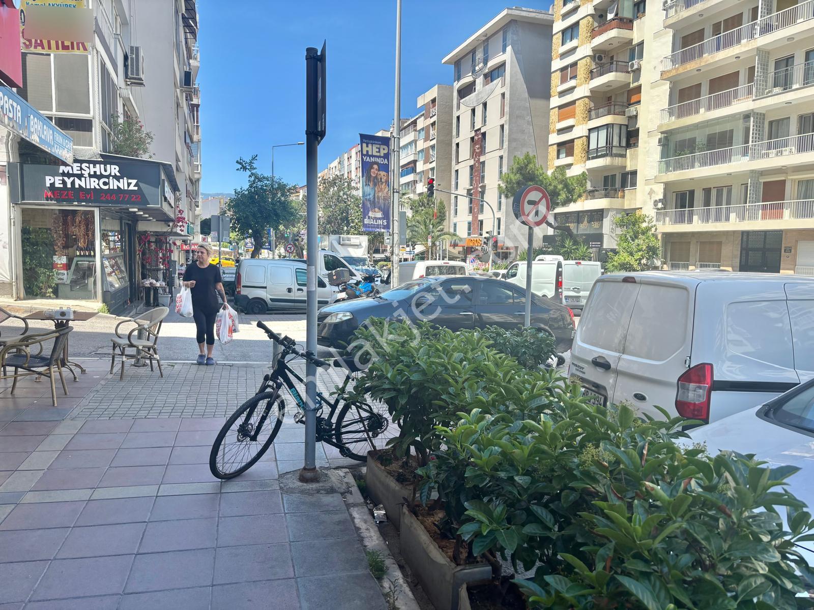 Mithatpaşa Köprü Cadde Cepheli Giriş Kat Arka Cephe Daire - Görsel 19