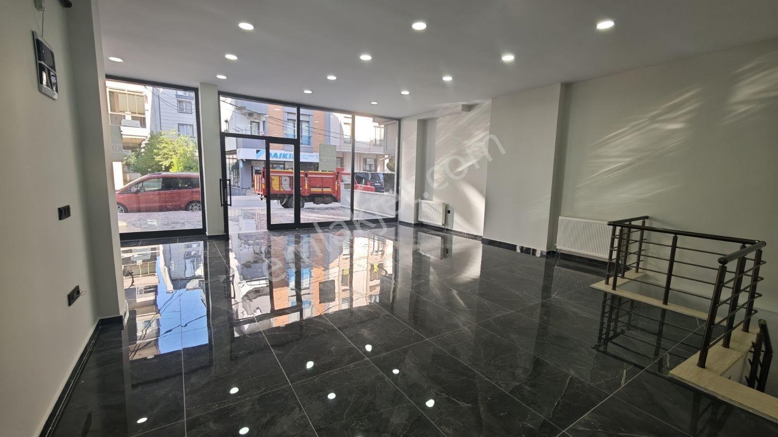 Sultanbeyli Adil Mahallesi'nde Geniş Vitrinli + Bodrumlu Kiralık - Görsel 20