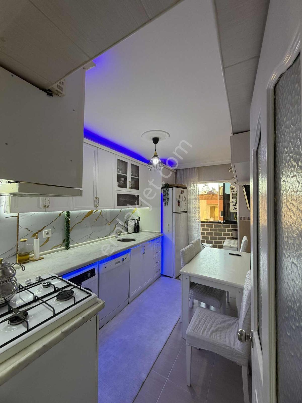 Emlak Center'dan Yeni Mahalle'de Kiralık 3+1 Kapalı Mutfak Daire - Görsel 24