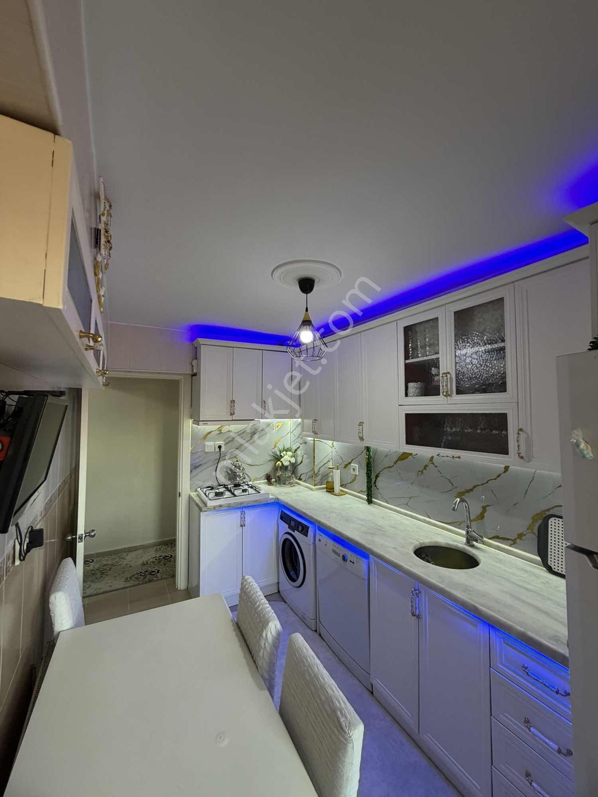 Emlak Center'dan Yeni Mahalle'de Kiralık 3+1 Kapalı Mutfak Daire - Görsel 28