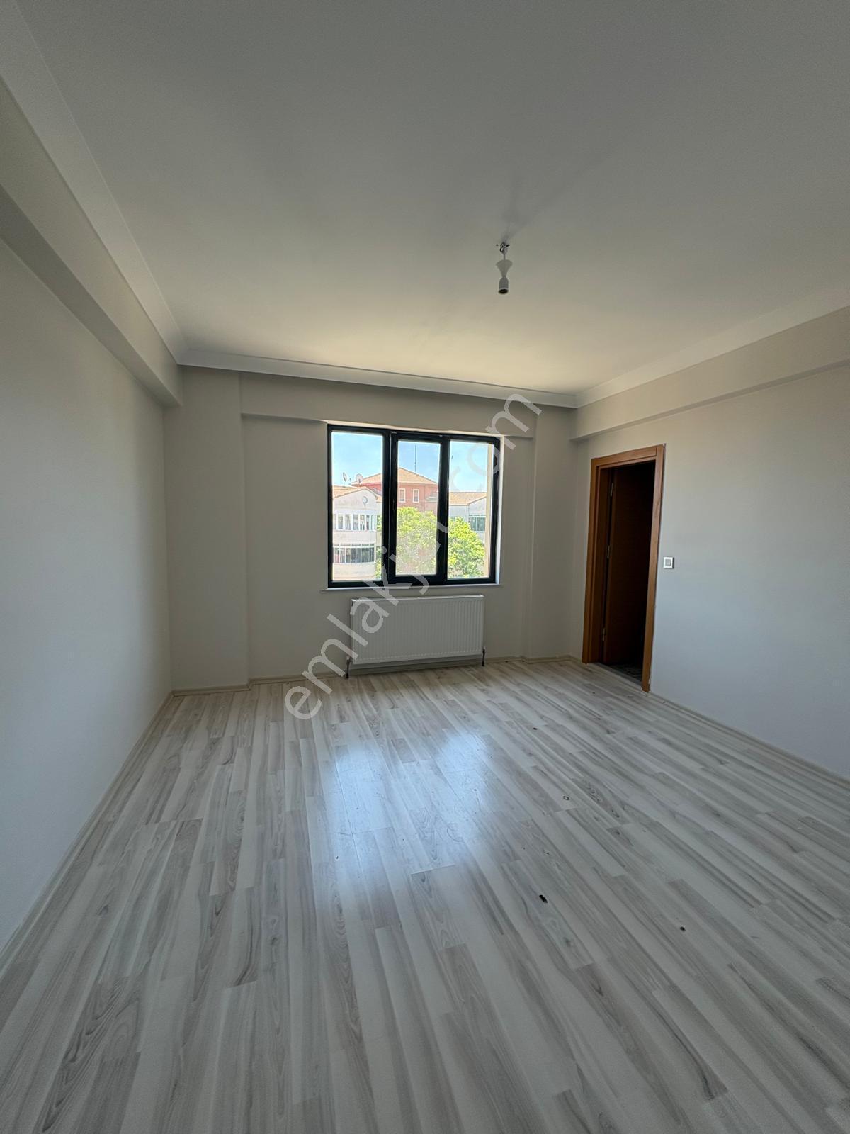 Biga Cumhuriyet Mahallesi Mina Kent Sitesi’nde Satılık Daire 3+1 - Görsel 22