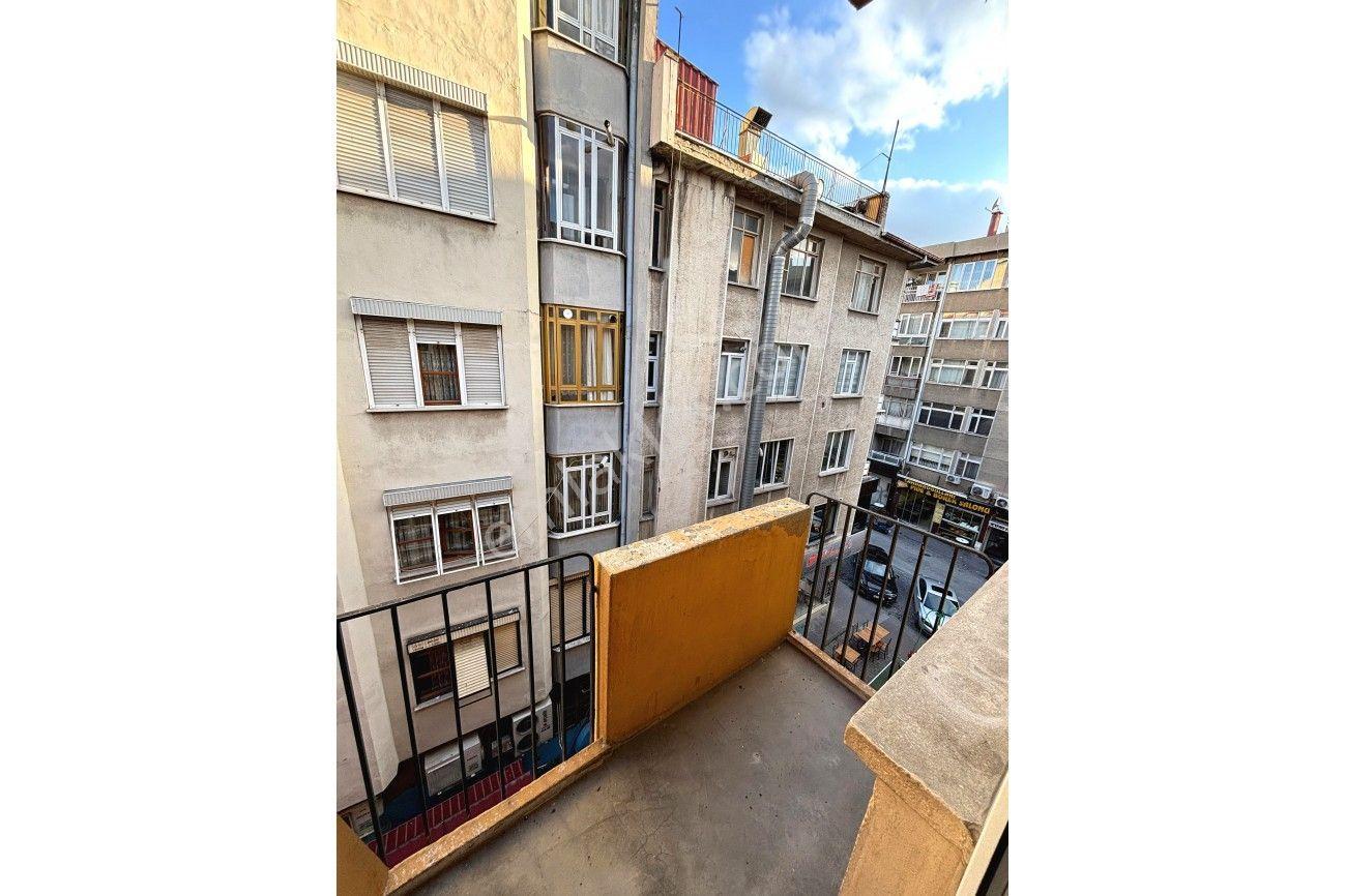 Zaferin En Gözde Yerinde Ful Yapılı Cazip 3+1 Daire - Görsel 13
