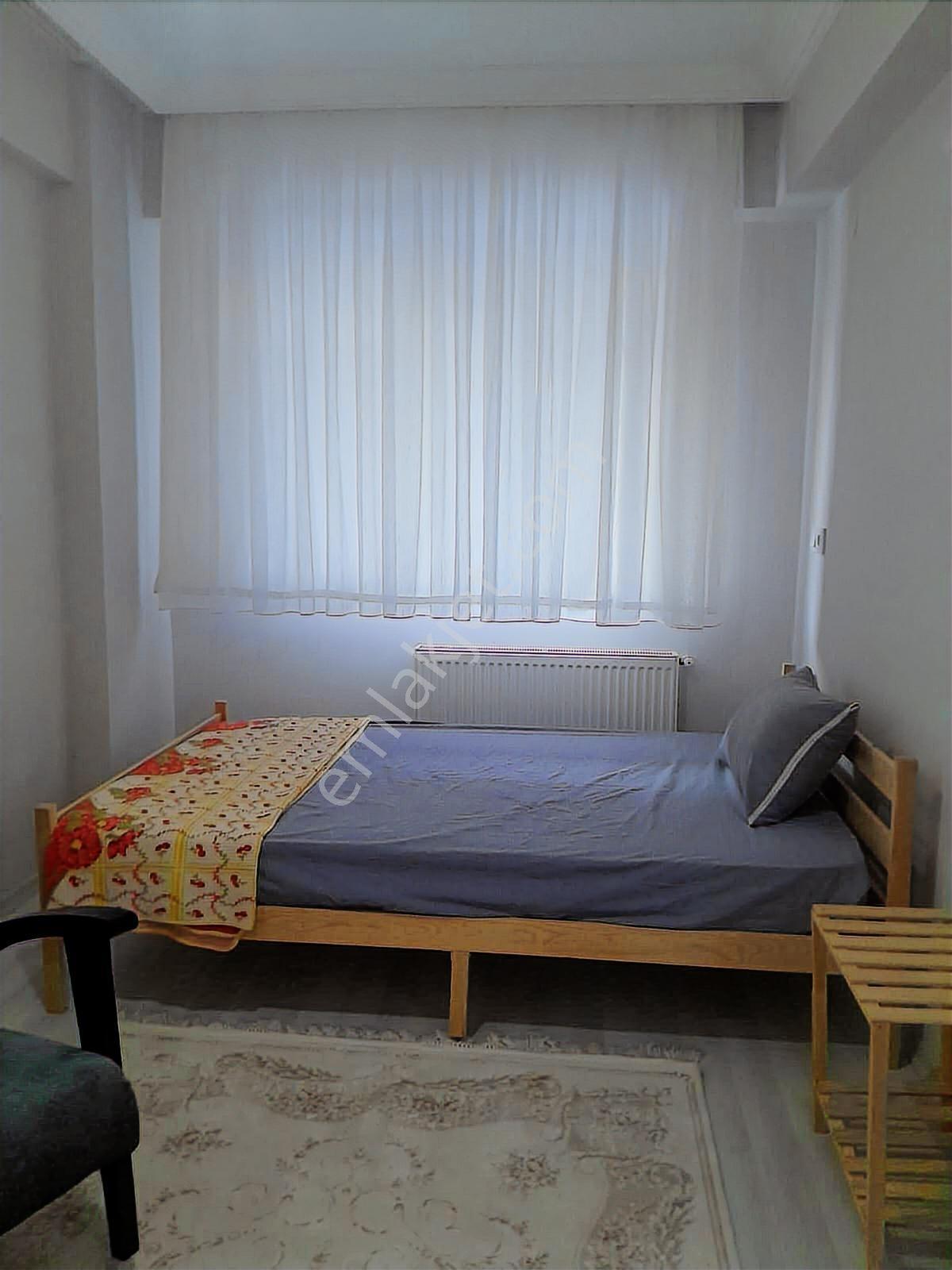 Deniz Gayrimenkul'den Bergama'da Eşyalı 1+1 Kiralık Daire - Görsel 8