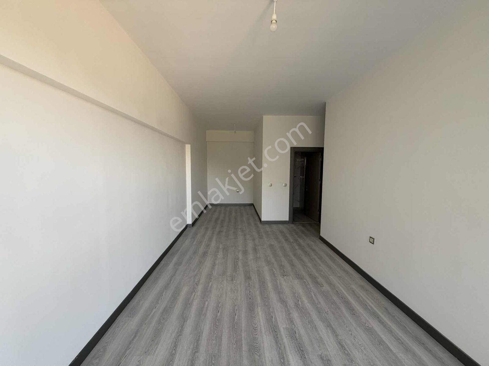 Tutkun Gayrimenkul / Çömlekçi Toki'de Ön Cephe Satılık 4+1 Daire - Görsel 32