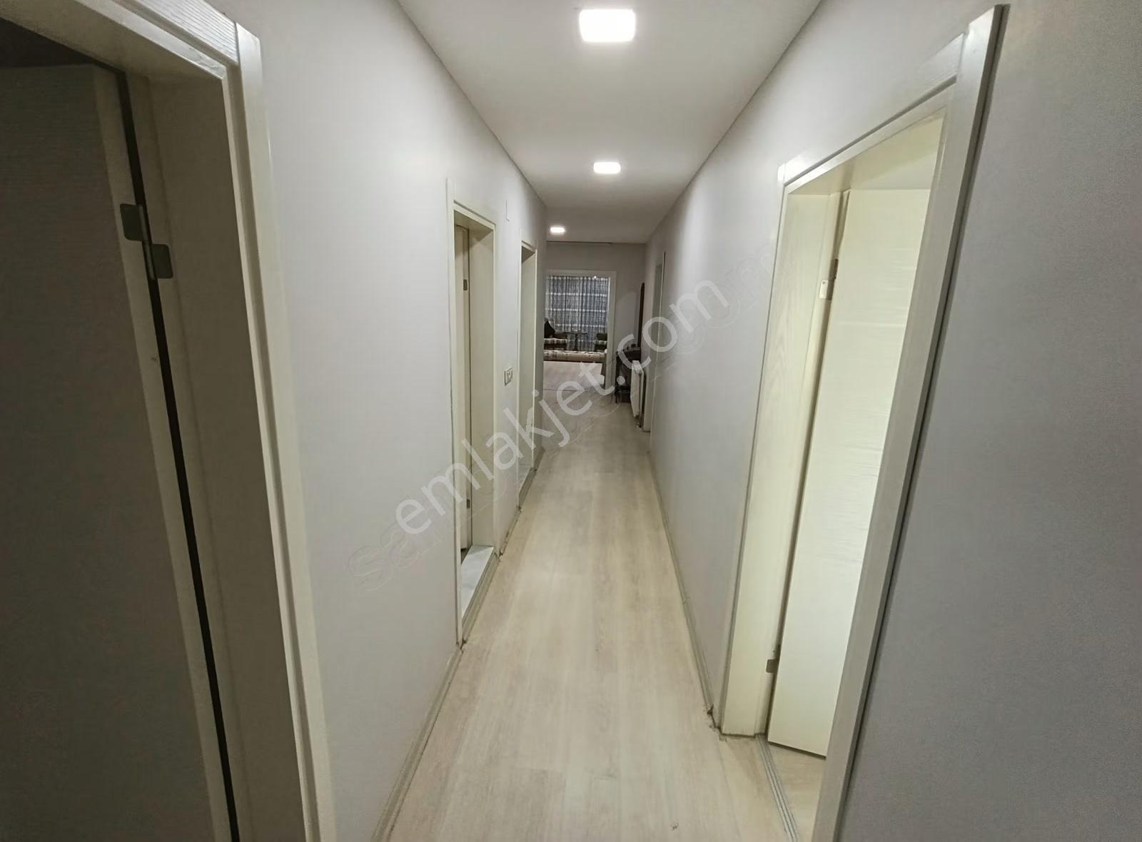 Avar Caddesinde Site İçerisinde Geniş Ve Ferah Satılık Daire - Görsel 13