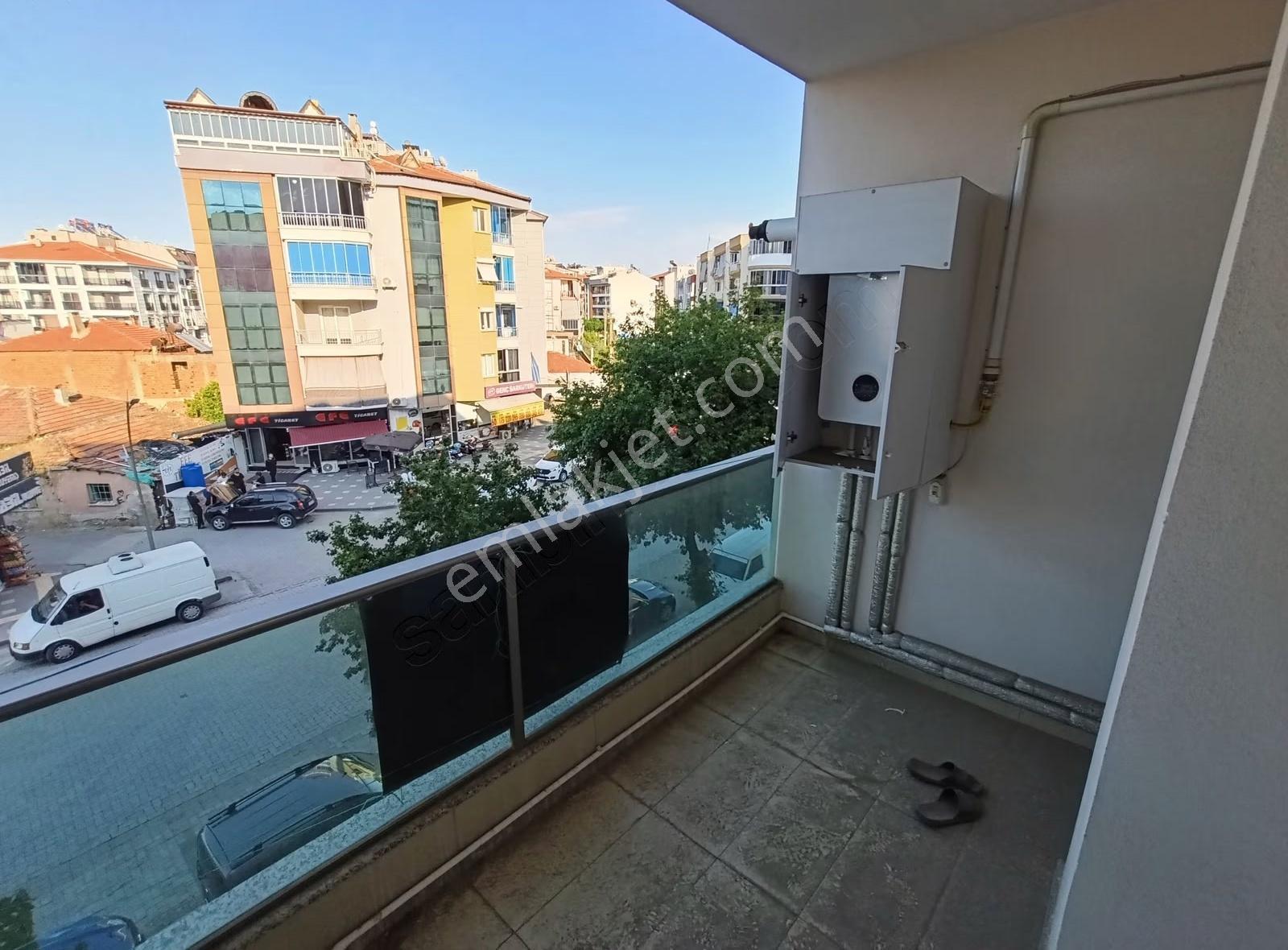 Avar Caddesinde Site İçerisinde Geniş Ve Ferah Satılık Daire - Görsel 28