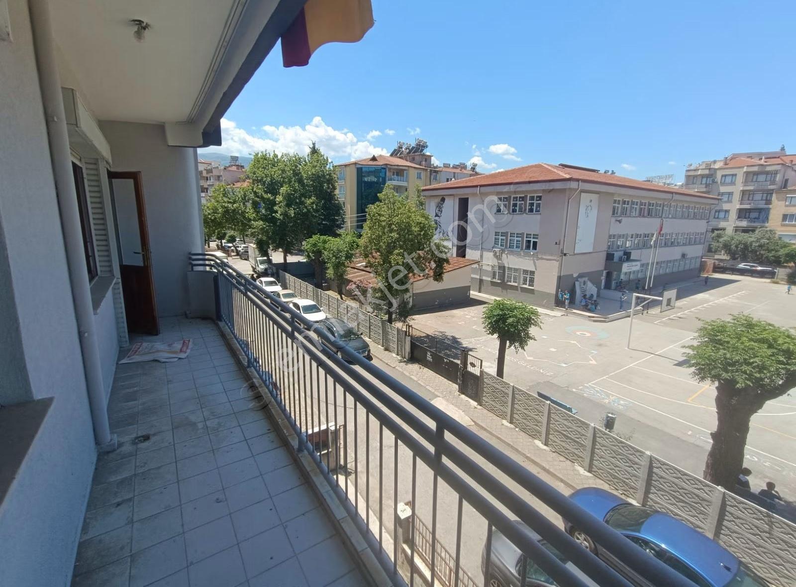 Halide Edip İ.ö Okulu Karşısı 3+1 Kiralık Daire - Görsel 17