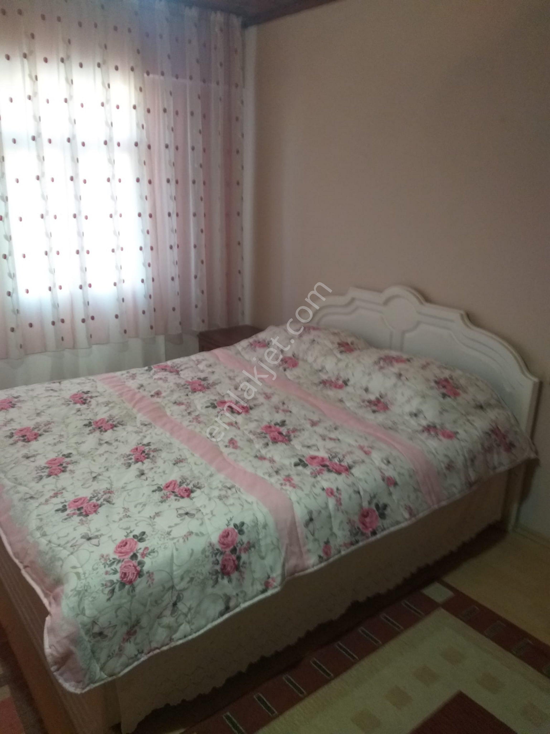 Dikkaldırımda Eşyalı Teraslı 1+1 Kiralık Daire - Görsel 7