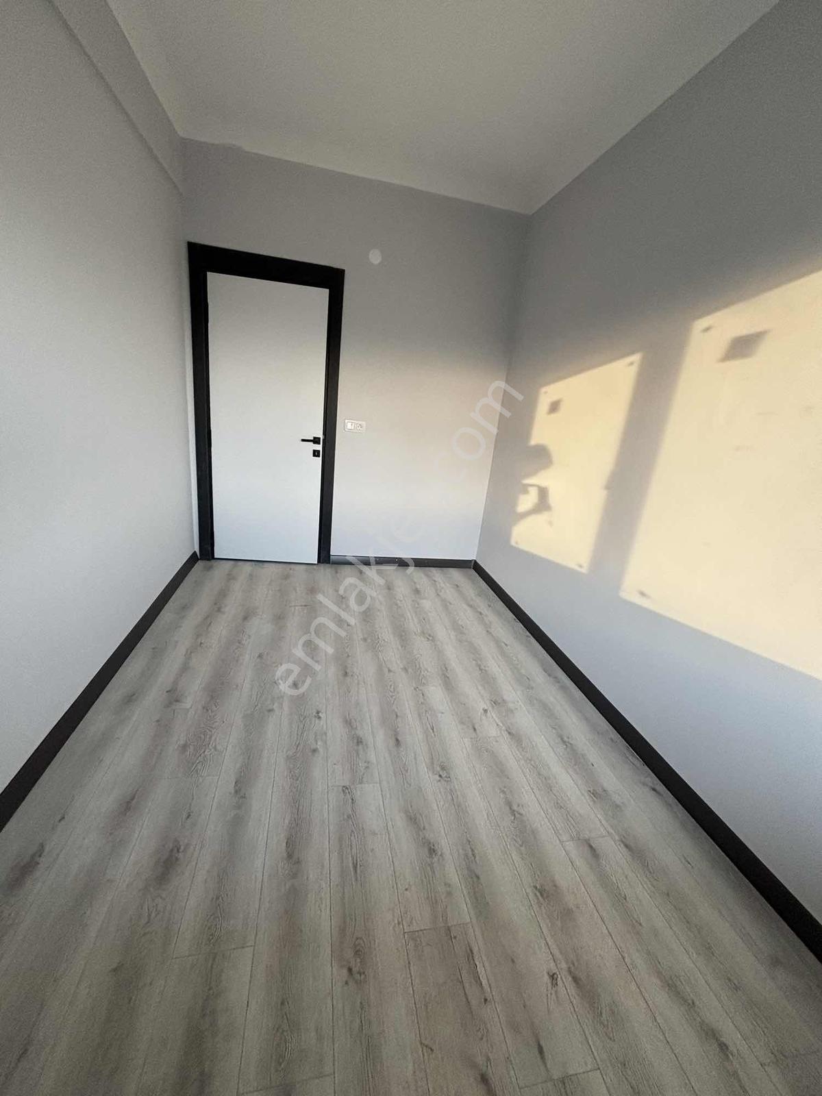 Yatay Mimari Kapalı Otoparklı Sıfır 2+1 Daire - Görsel 24