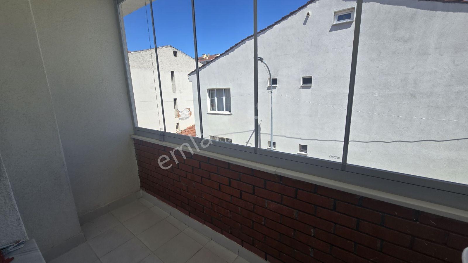 Merkezde Her Yere Yürüme Mesafesinde Aydınlık 130m² 3+1 Daire - Görsel 9
