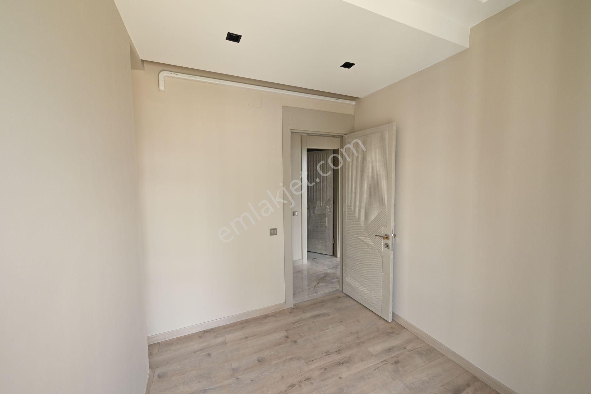 Üstünkent'ten 50. Yıl'da Sıfır Yapıda Modern Tasarımlı 3+1 Daire - Görsel 30