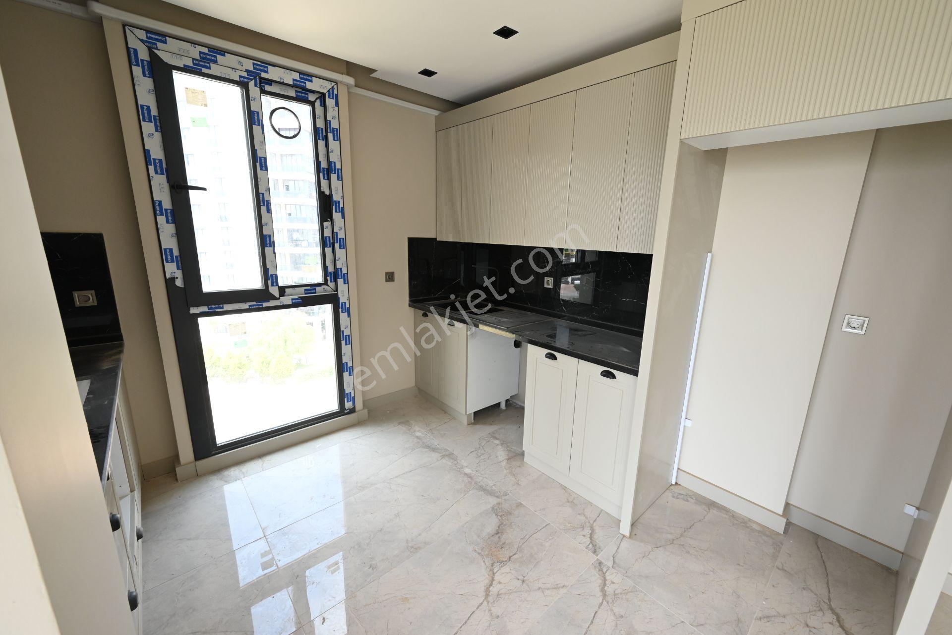 Üstünkent'ten 50. Yıl'da Sıfır Yapıda Modern Tasarımlı 3+1 Daire - Görsel 17