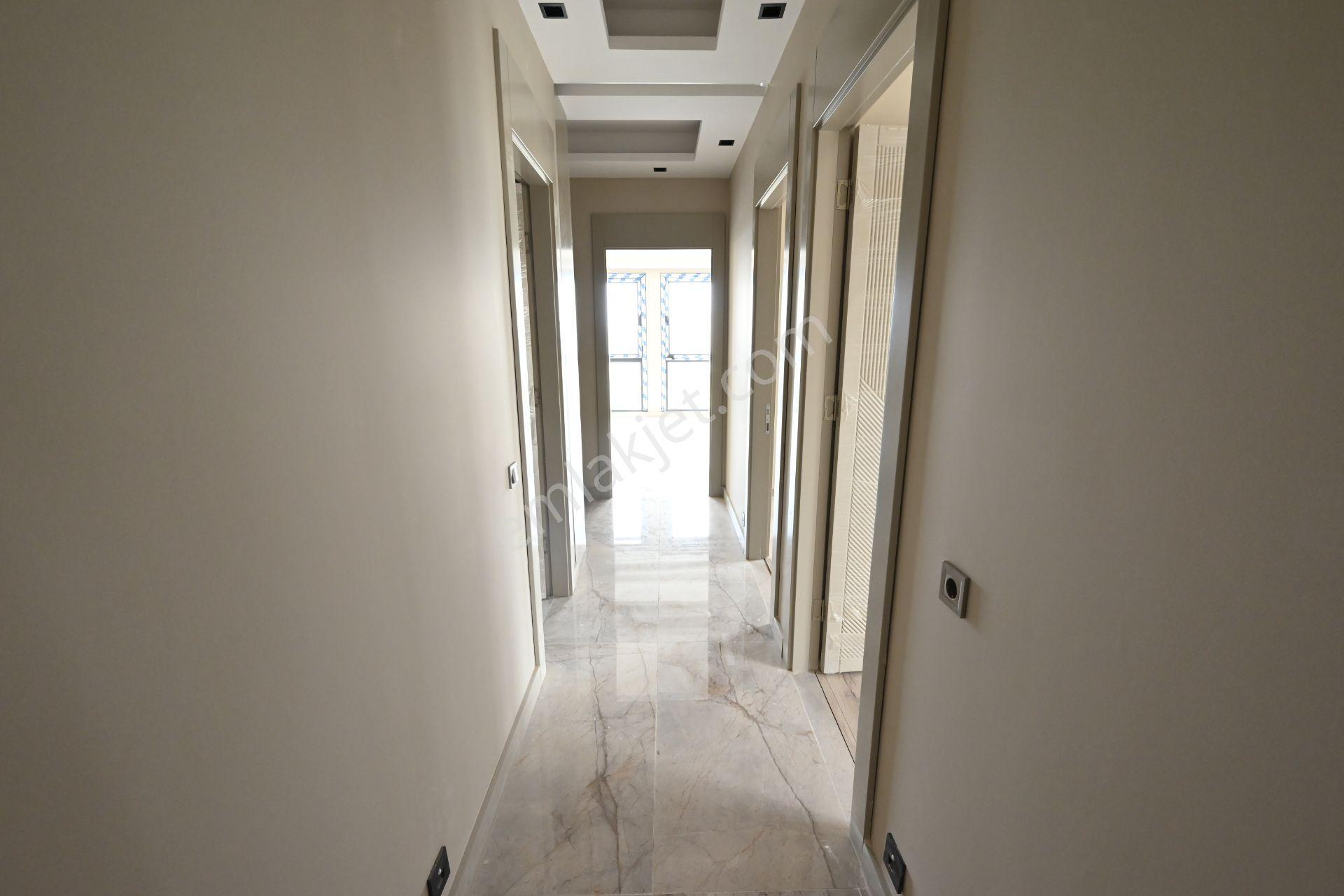 Üstünkent'ten 50. Yıl'da Sıfır Yapıda Modern Tasarımlı 3+1 Daire - Görsel 40