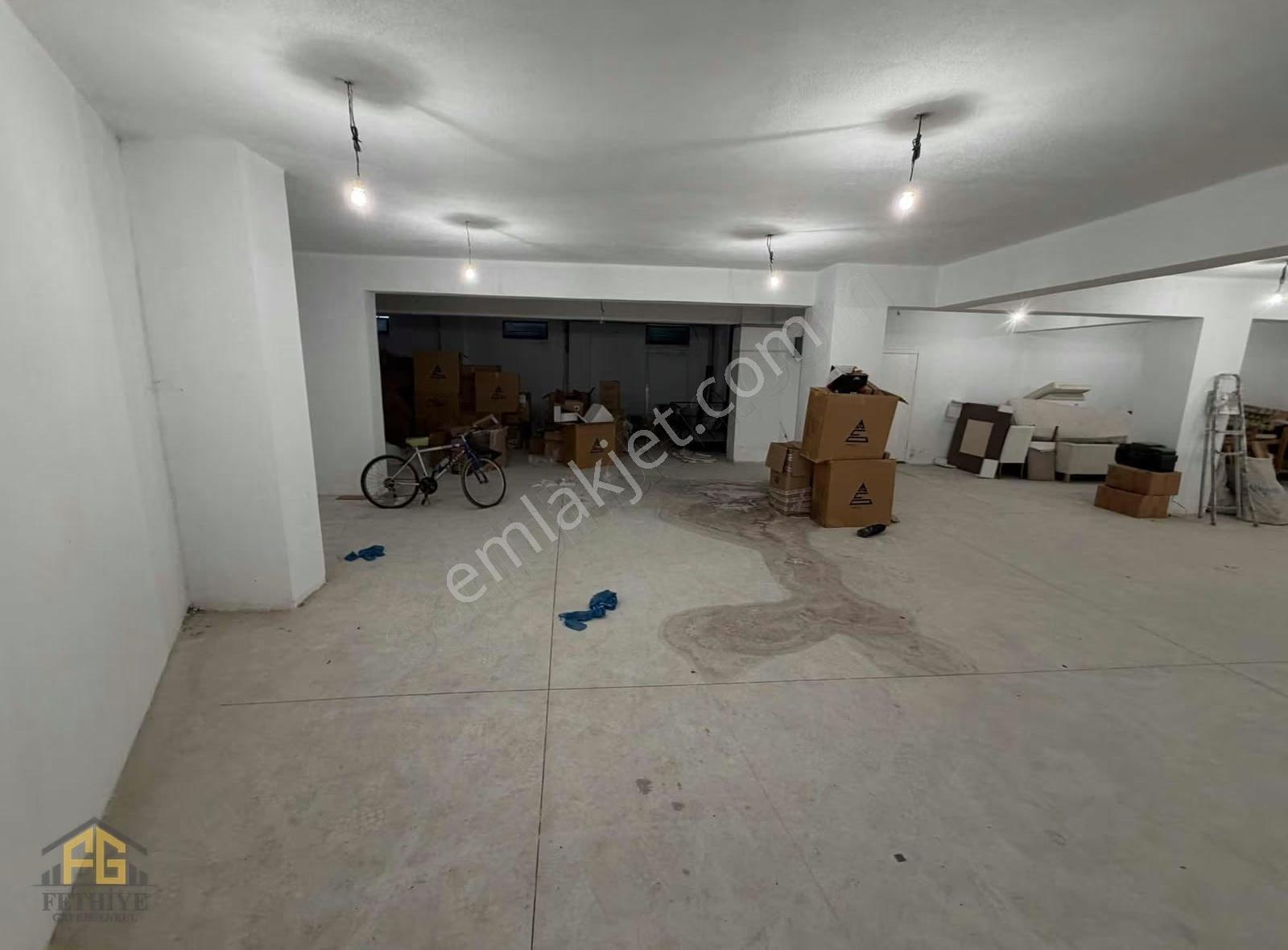 Taşyaka Baha Şıkman Caddesi Üzerinde 400 M² Kiralık Dükkan - Görsel 11