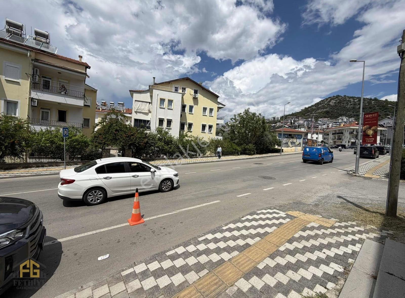 Taşyaka Baha Şıkman Caddesi Üzerinde 400 M² Kiralık Dükkan - Görsel 6