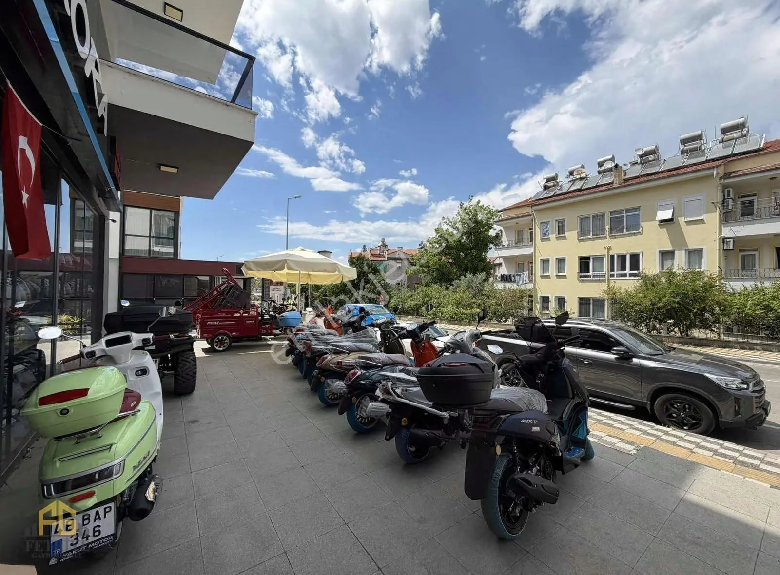 Taşyaka Baha Şıkman Caddesi Üzerinde 400 M² Kiralık Dükkan - Görsel 3