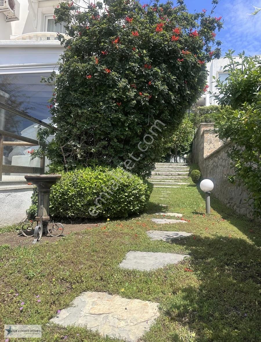 Kiralık - Özel Havuzlu Deniz Manzaralı 4+2 Villa - Görsel 24