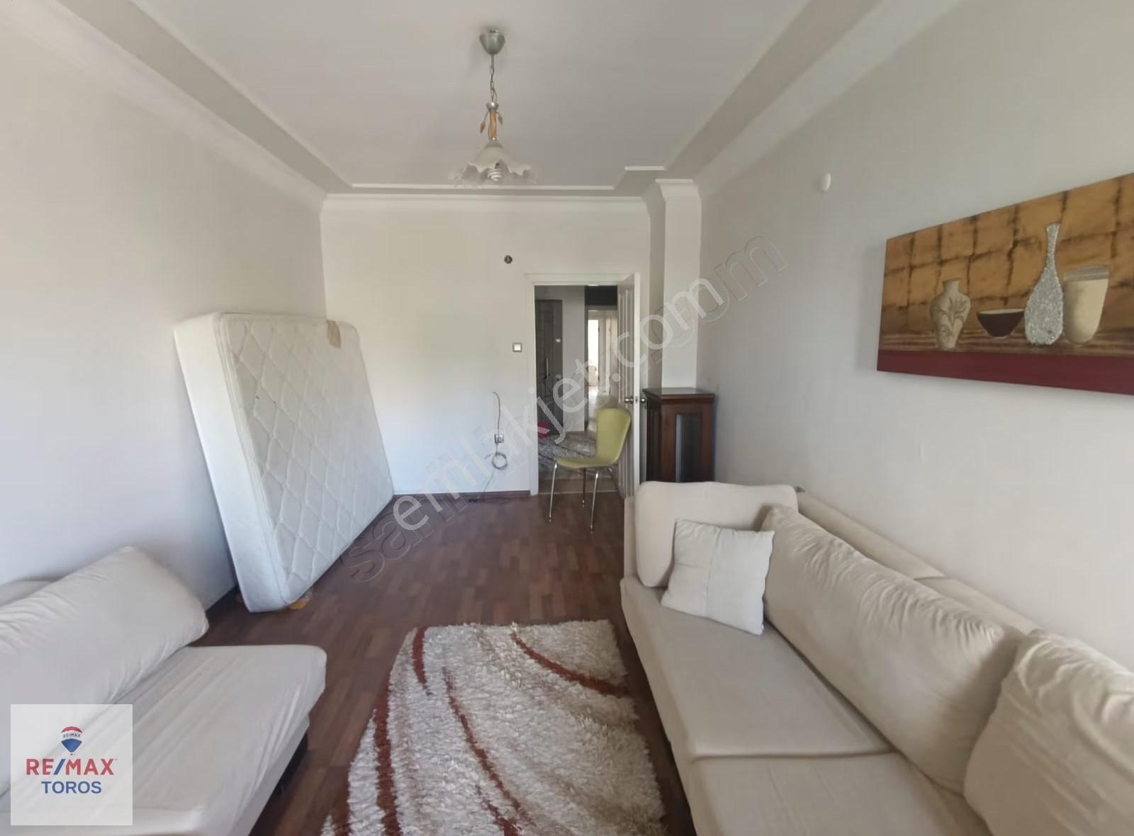 Remax Toros'tan Yenişehir'de Mükemmel Konumda Ferah 3+1 Daire - Görsel 5
