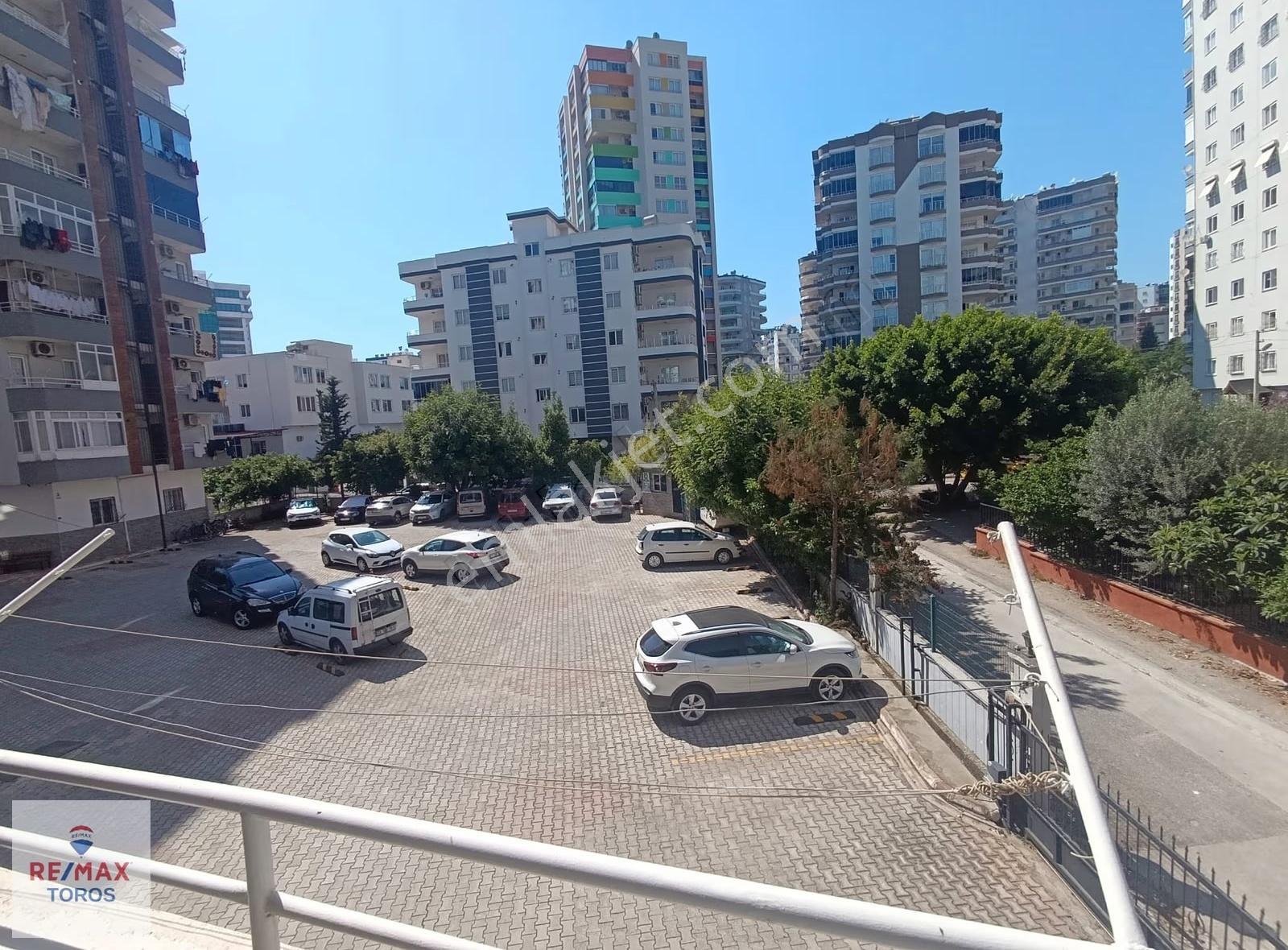 Remax Toros'tan Yenişehir'de Mükemmel Konumda Ferah 3+1 Daire - Görsel 2