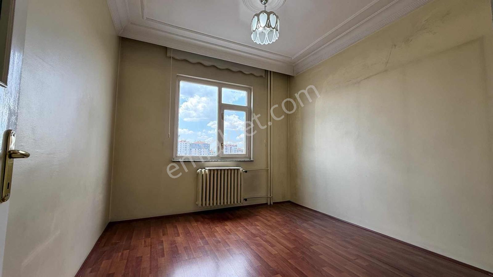 Erciyesevler Mah. 4+1 Kiralık Geniş Daire - Görsel 30