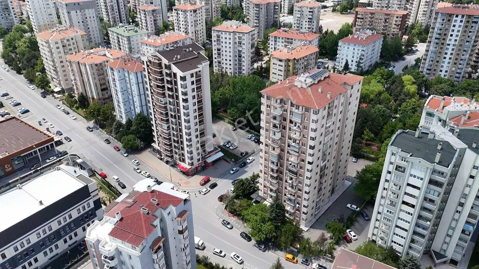 Erciyesevler Mah. 4+1 Kiralık Geniş Daire