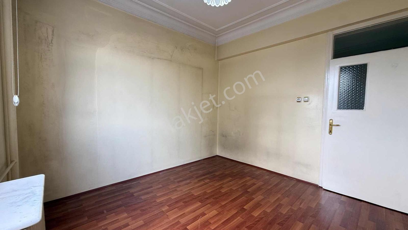 Erciyesevler Mah. 4+1 Kiralık Geniş Daire - Görsel 31