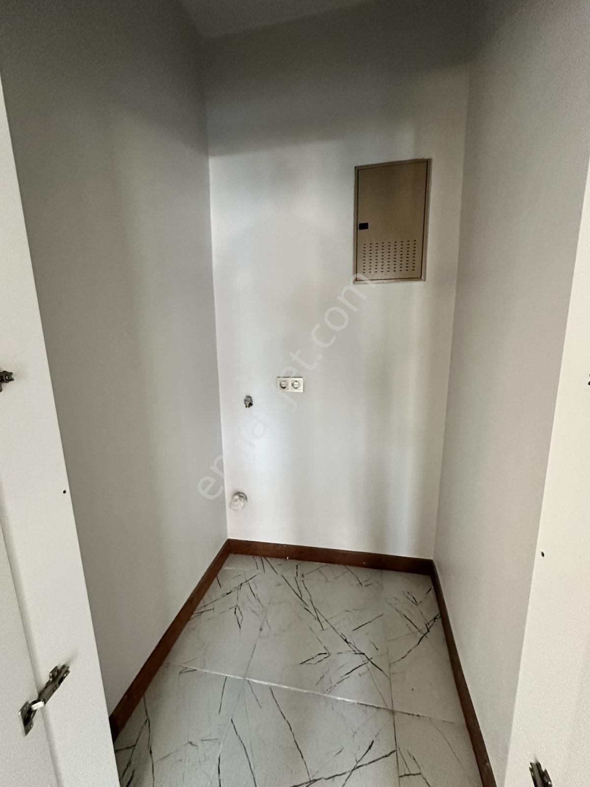 Bayraklı Toki 3. Etap'ta Ferah 3+1 Kiralık Daire - Görsel 25