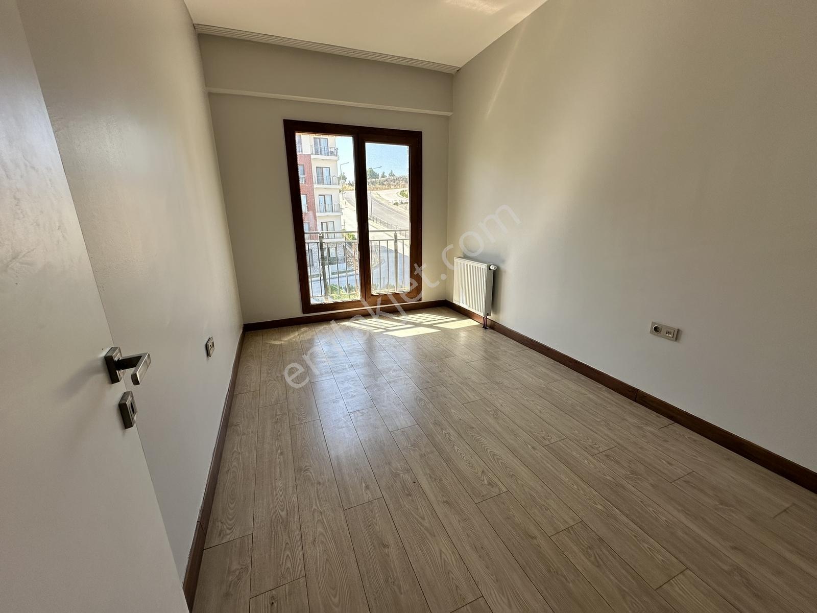 Bayraklı Toki 3. Etap'ta Ferah 3+1 Kiralık Daire - Görsel 15