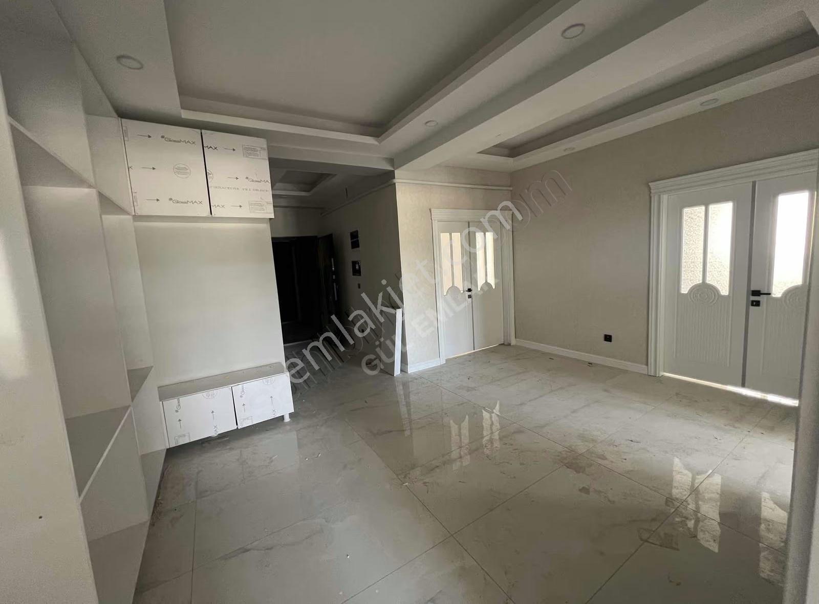 Gül Emlaktan Site'de Satılık 4+1 Lüks Daire - Görsel 25