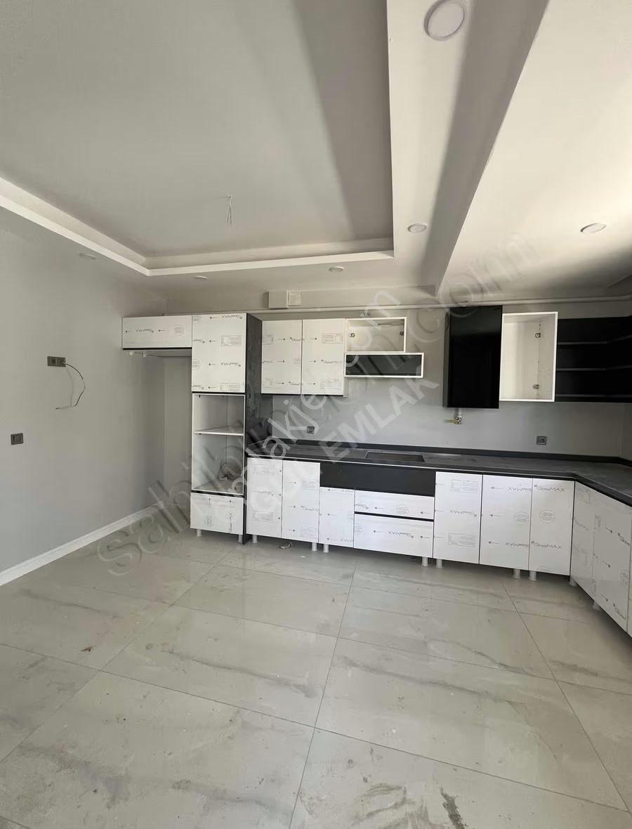 Gül Emlaktan Site'de Satılık 4+1 Lüks Daire - Görsel 27