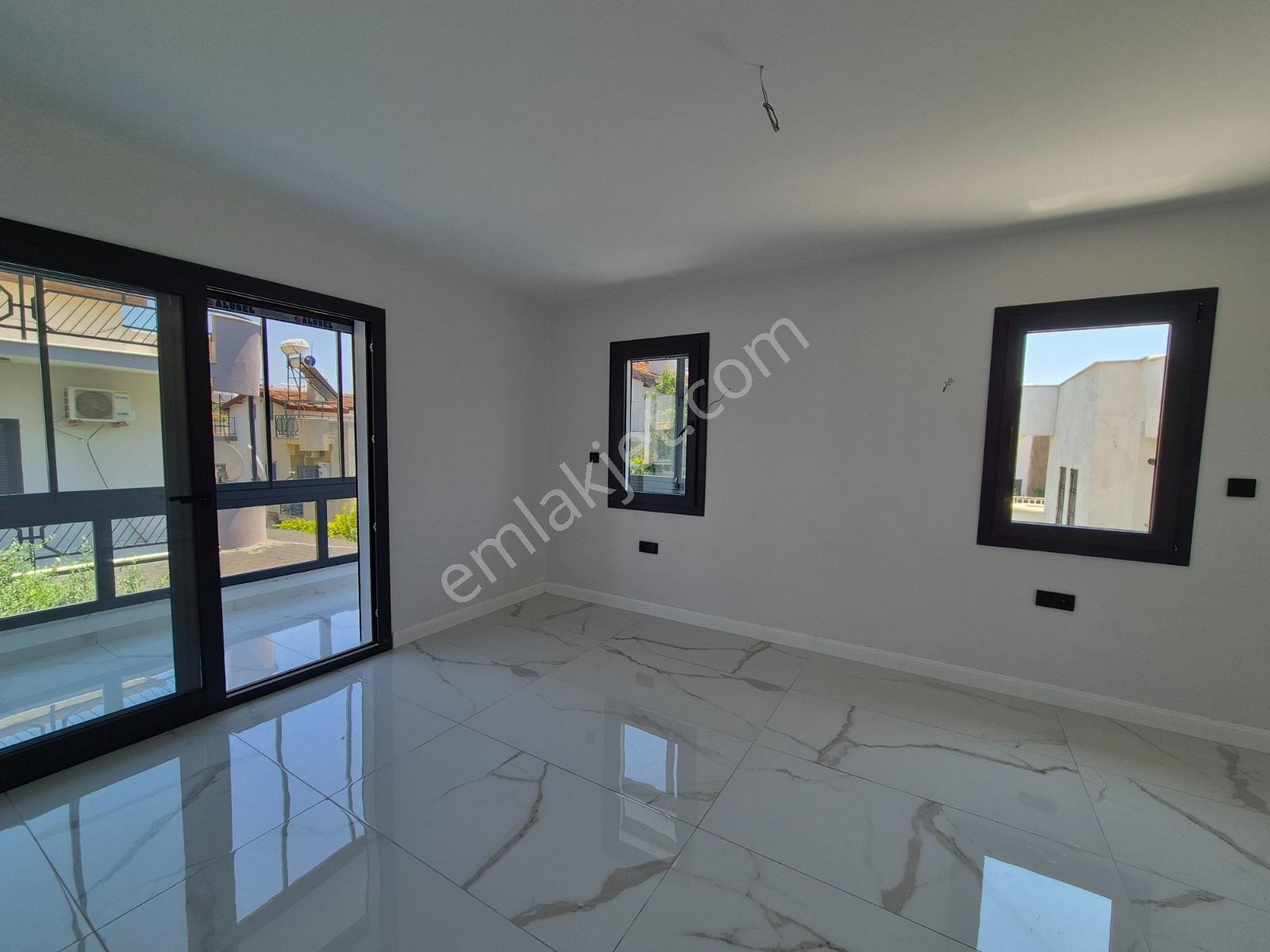 Kuşadası Kadınlar Denizinde 165 M2 Satılık Sıfır 3+1 Lüks Villa - Görsel 17