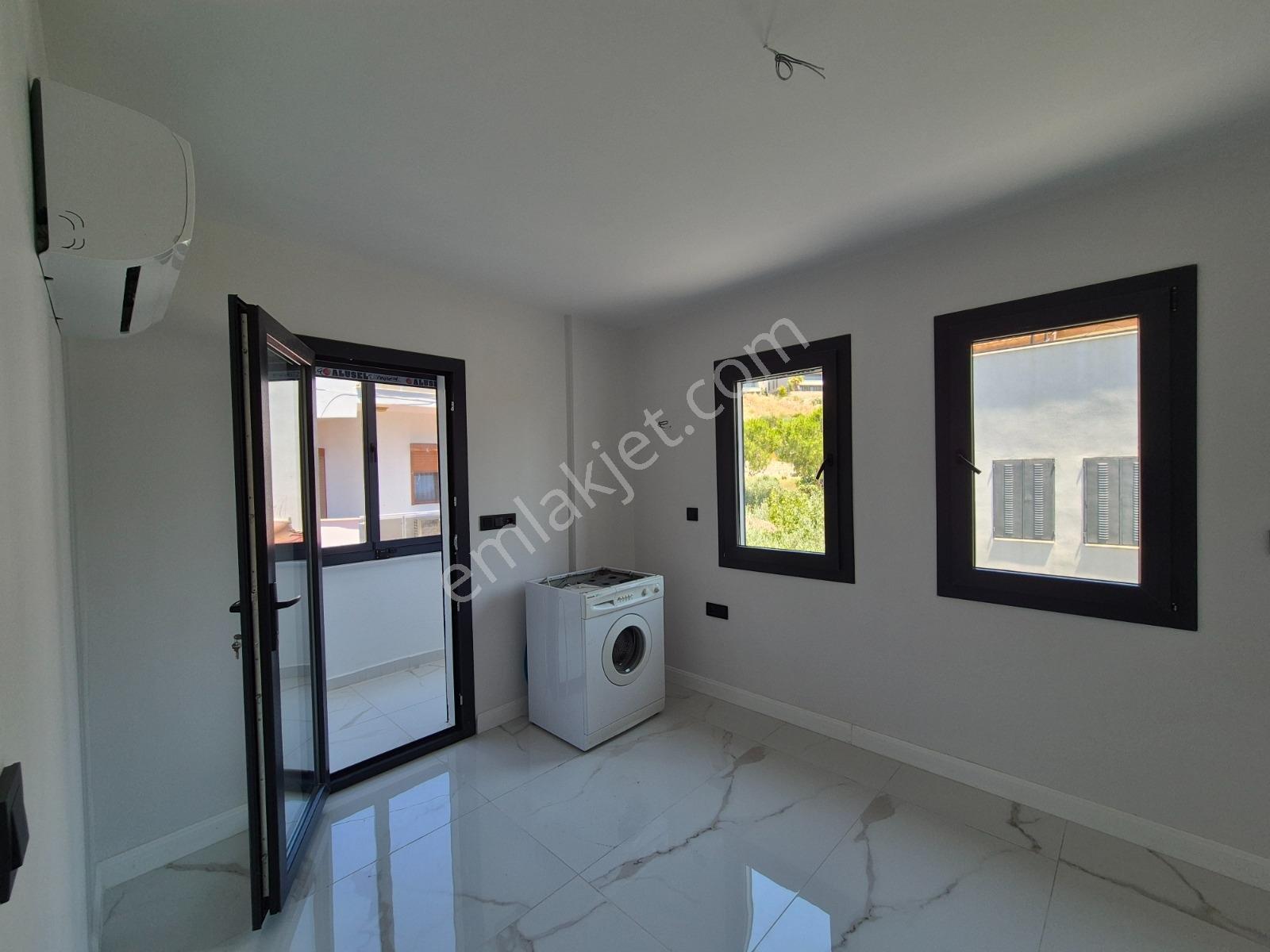 Kuşadası Kadınlar Denizinde 165 M2 Satılık Sıfır 3+1 Lüks Villa - Görsel 33