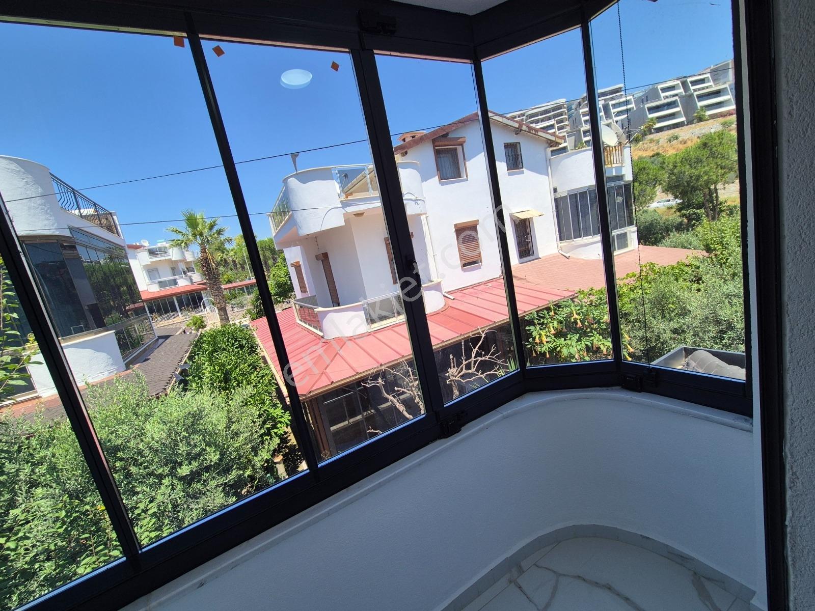Kuşadası Kadınlar Denizinde 165 M2 Satılık Sıfır 3+1 Lüks Villa - Görsel 29