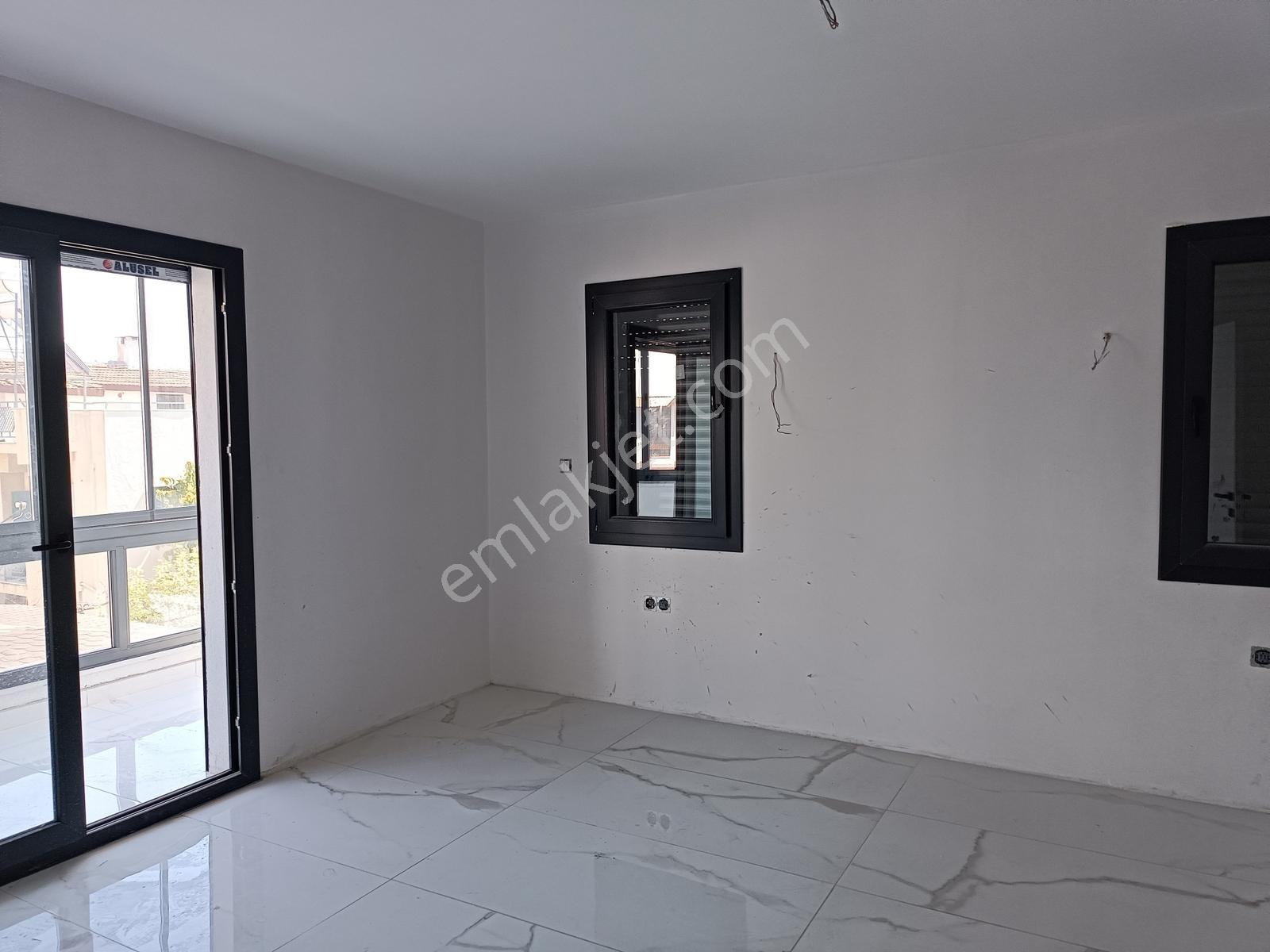 Kuşadası Kadınlar Denizinde 165 M2 Satılık Sıfır 3+1 Lüks Villa - Görsel 19