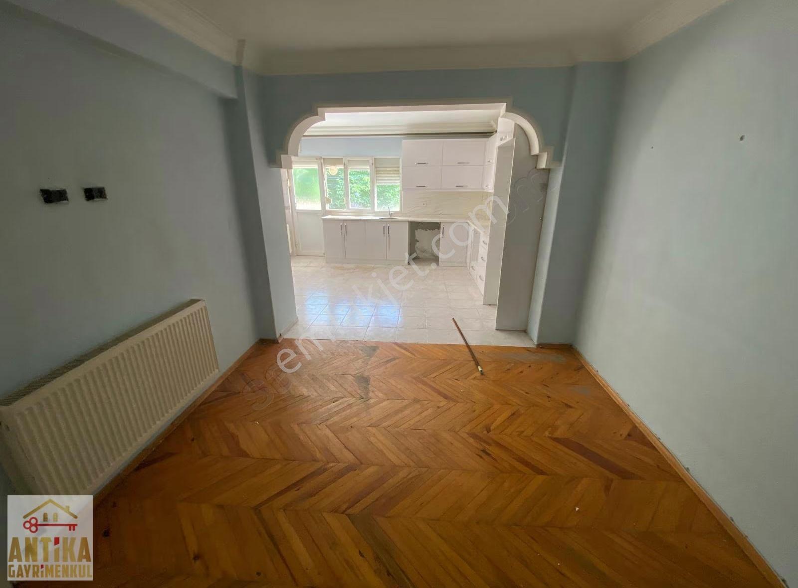 Antika Gayrimenkulden Hastaneye Yakın Ara Kat 4+1 Geniş Daire - Görsel 20