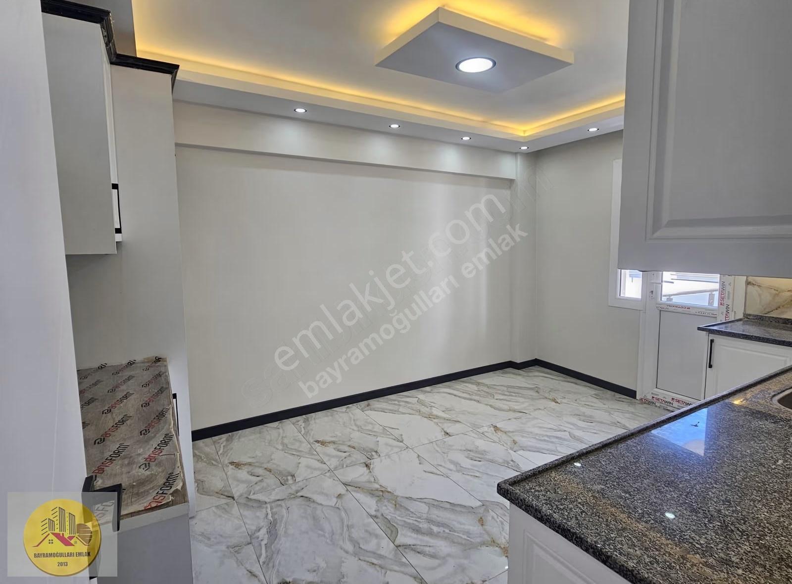 Buca Yeşilbağlar Mah Satılık 130m2 3+1 3 Kat Kullanışlı Daire - Görsel 3