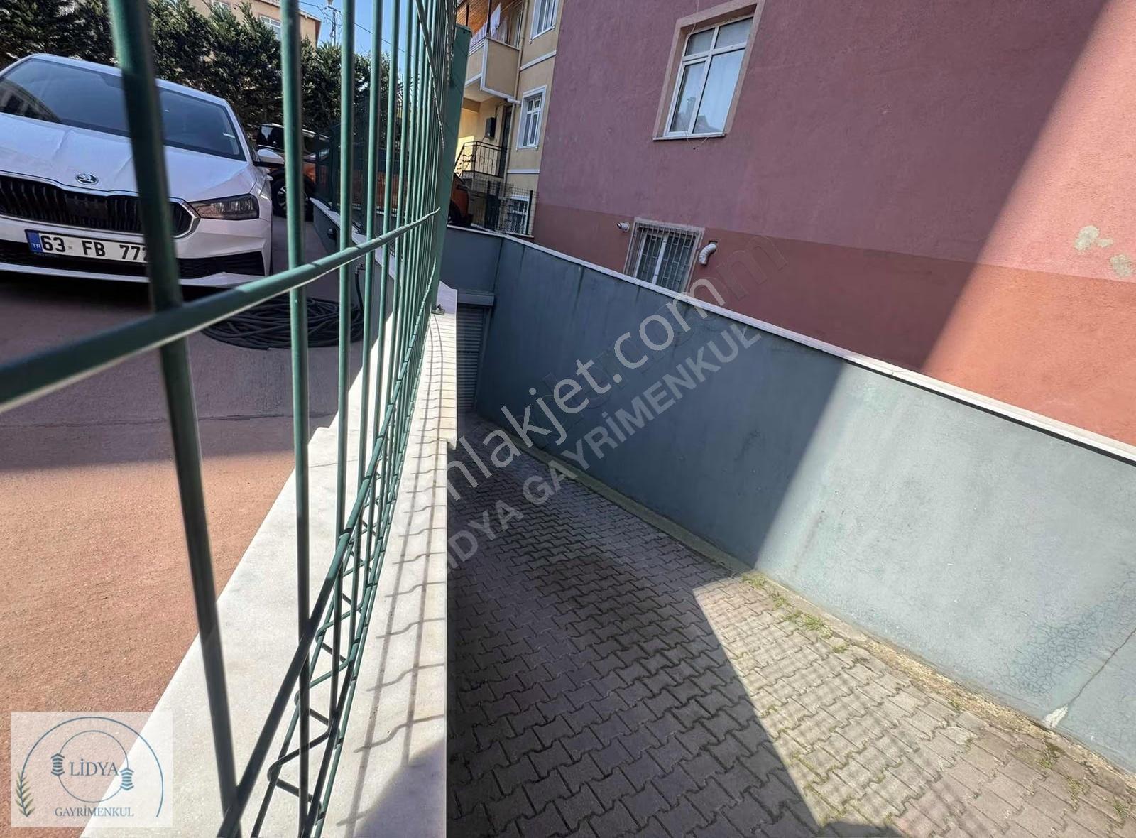 Kayışdağı Mh. Butik Site İçerisinde Otoparklı Boş Manzaralı 2+1 - Görsel 15