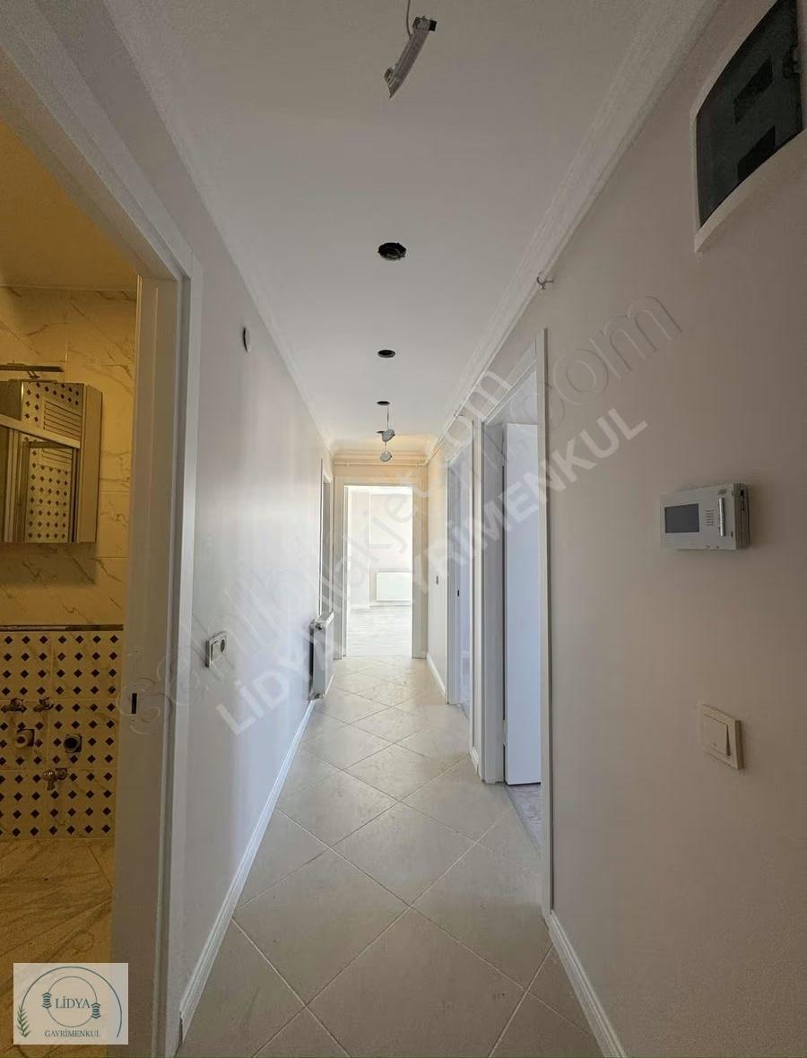 Kayışdağı Mh. Butik Site İçerisinde Otoparklı Boş Manzaralı 2+1 - Görsel 26