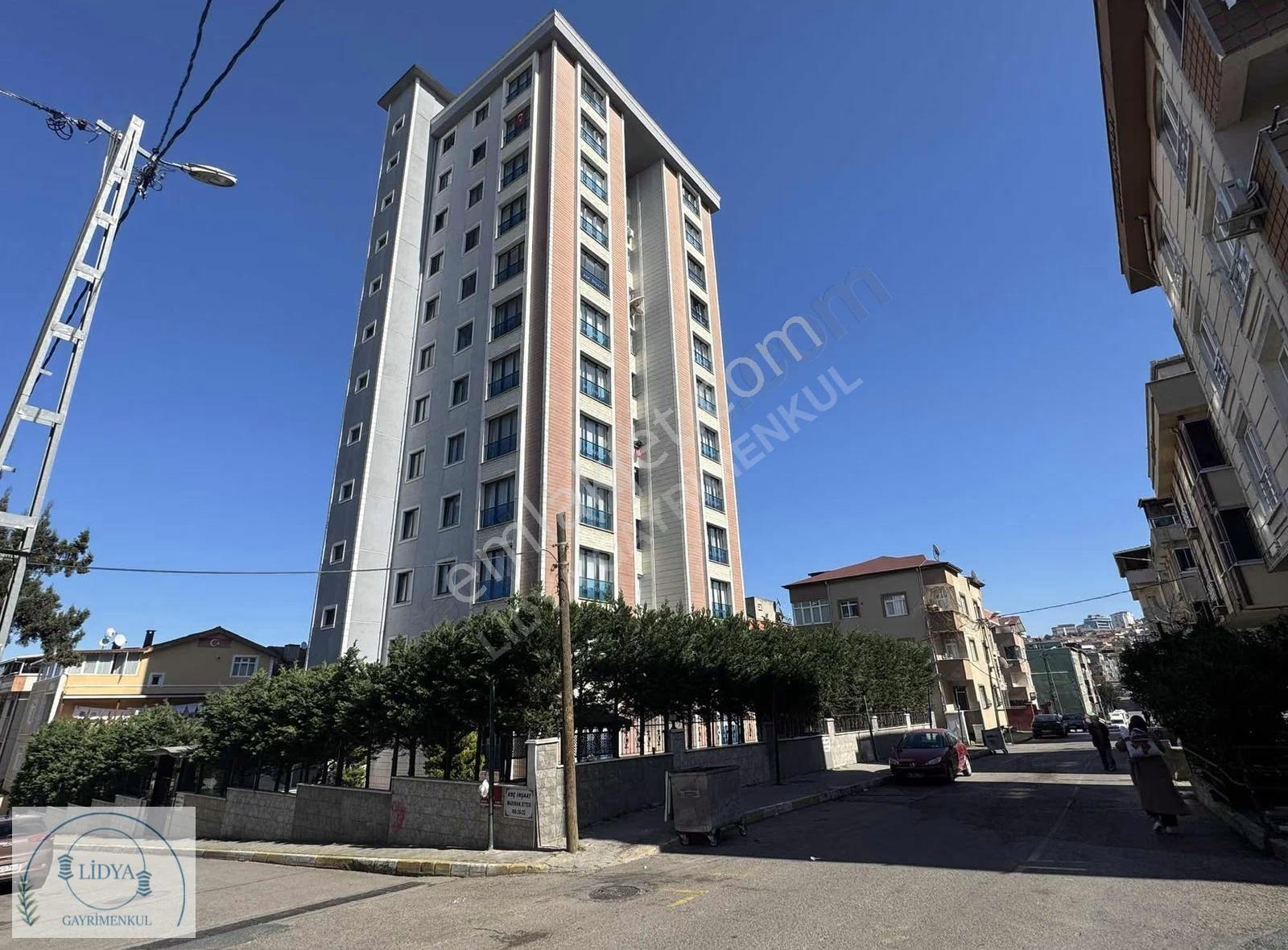 Kayışdağı Mh. Butik Site İçerisinde Otoparklı Boş Manzaralı 2+1 - Görsel 16
