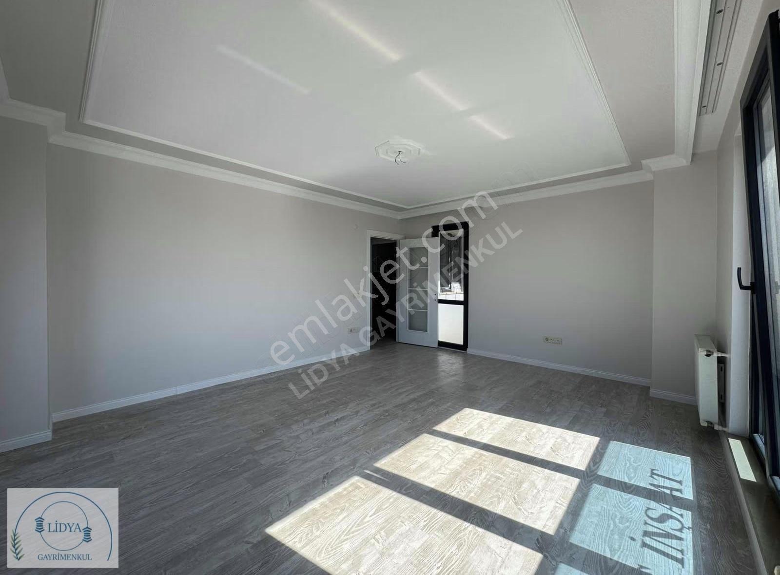 Kayışdağı Mh. Butik Site İçerisinde Otoparklı Boş Manzaralı 2+1 - Görsel 13