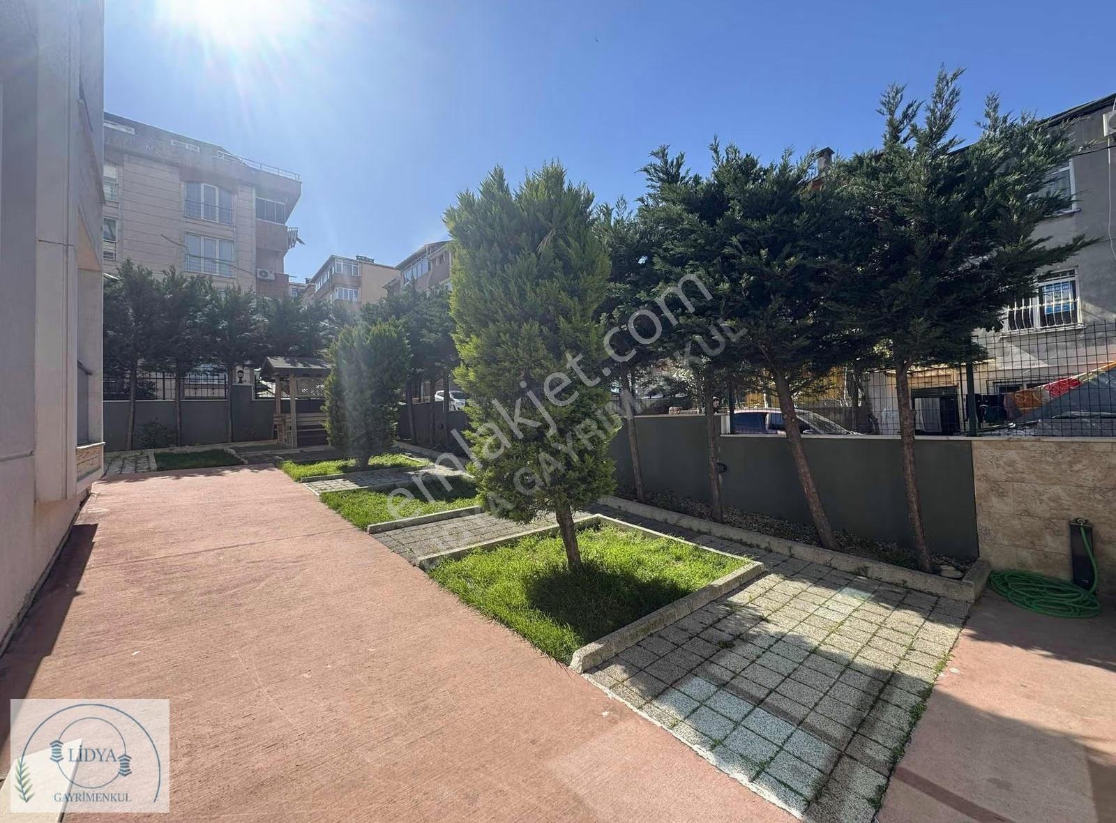 Kayışdağı Mh. Butik Site İçerisinde Otoparklı Boş Manzaralı 2+1 - Görsel 3