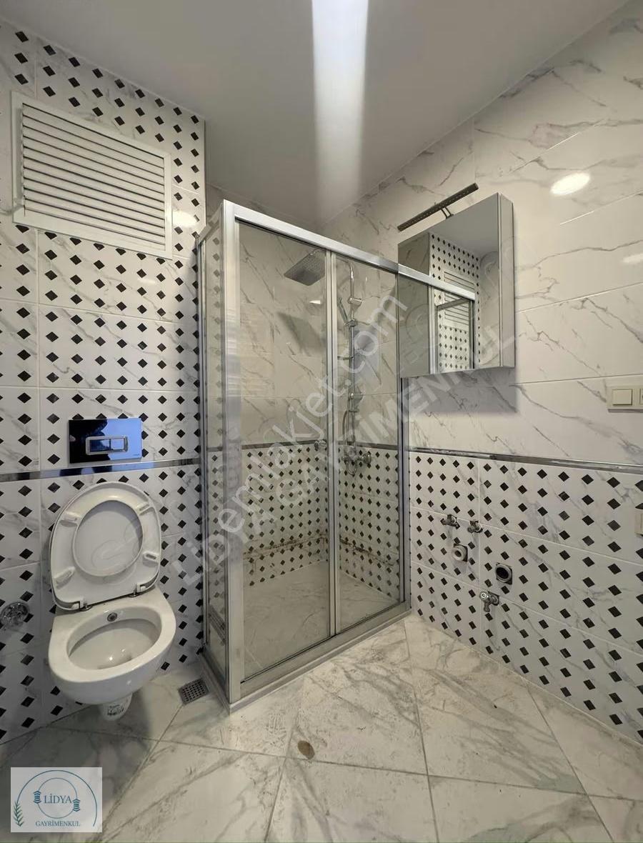 Kayışdağı Mh. Butik Site İçerisinde Otoparklı Boş Manzaralı 2+1 - Görsel 5