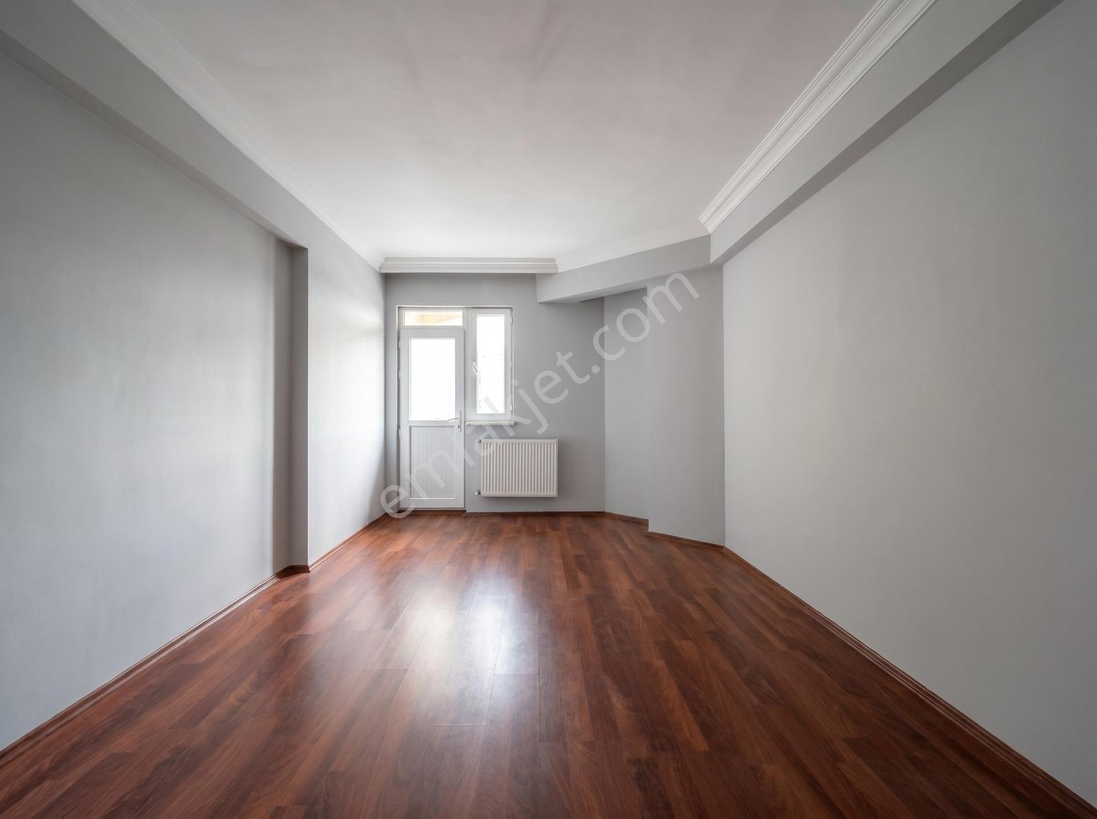 Anadolu Üni. Karşısı Kiralık Çift Balkon Geniş 1+1 Daire !! - Görsel 2