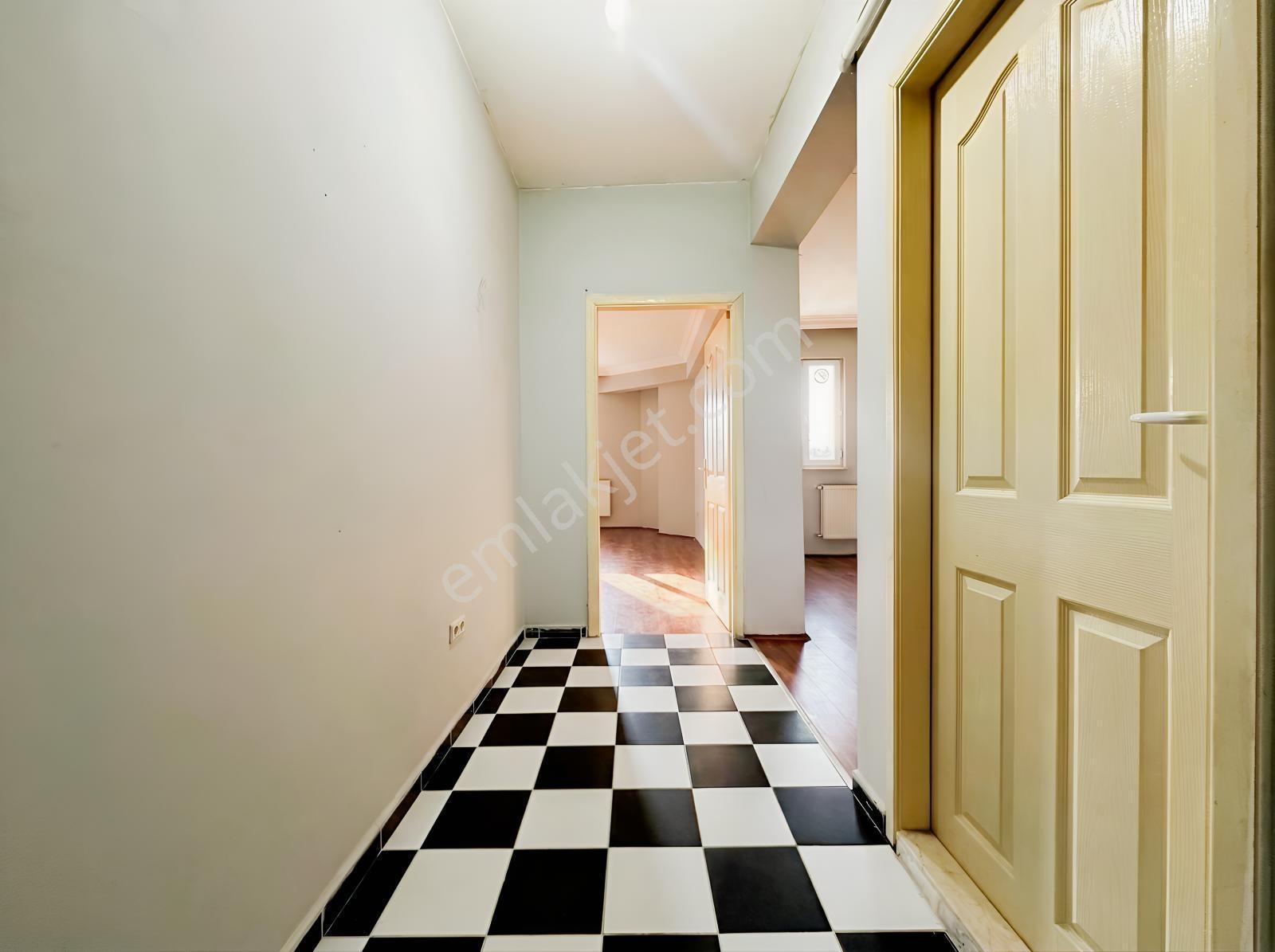 Anadolu Üni. Karşısı Kiralık Çift Balkon Geniş 1+1 Daire !! - Görsel 5