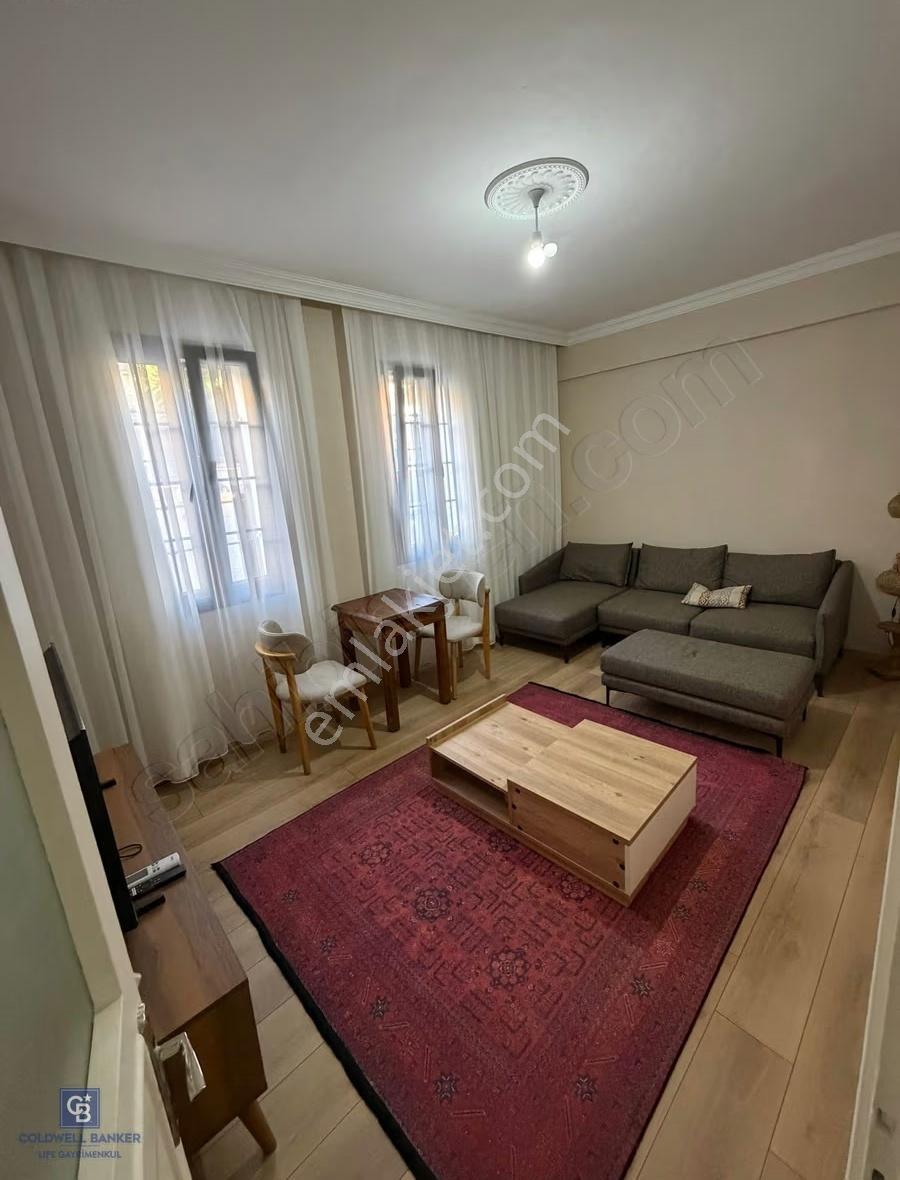 Buca Merkezi Lokasyon Bahçeli Eşyalı Kiralık 2+1 Daire