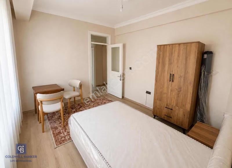 Buca Merkezi Lokasyon Eşyalı Kiralık 3+1 Daire - Görsel 4
