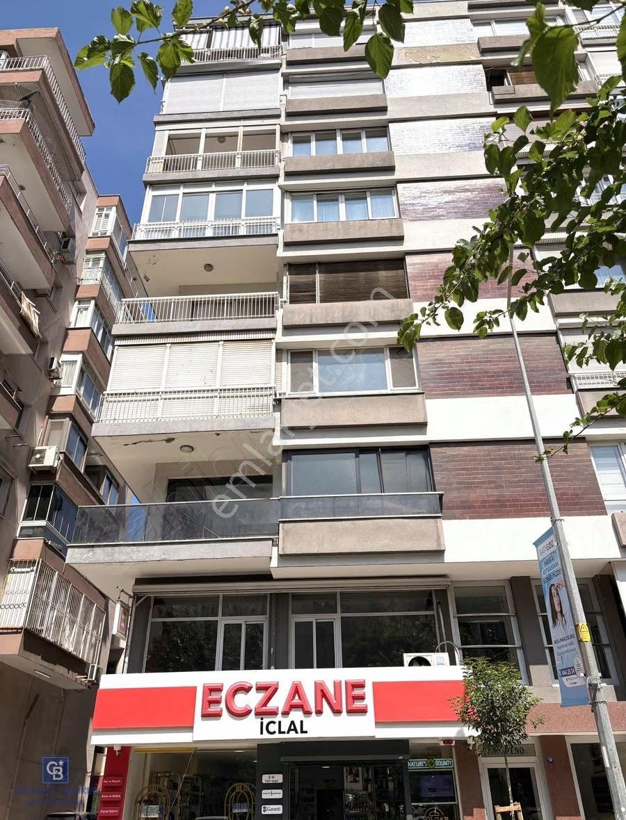 Alsancak Şair Eşref Bulvarı Cadde Üstü Kiralık 3+1