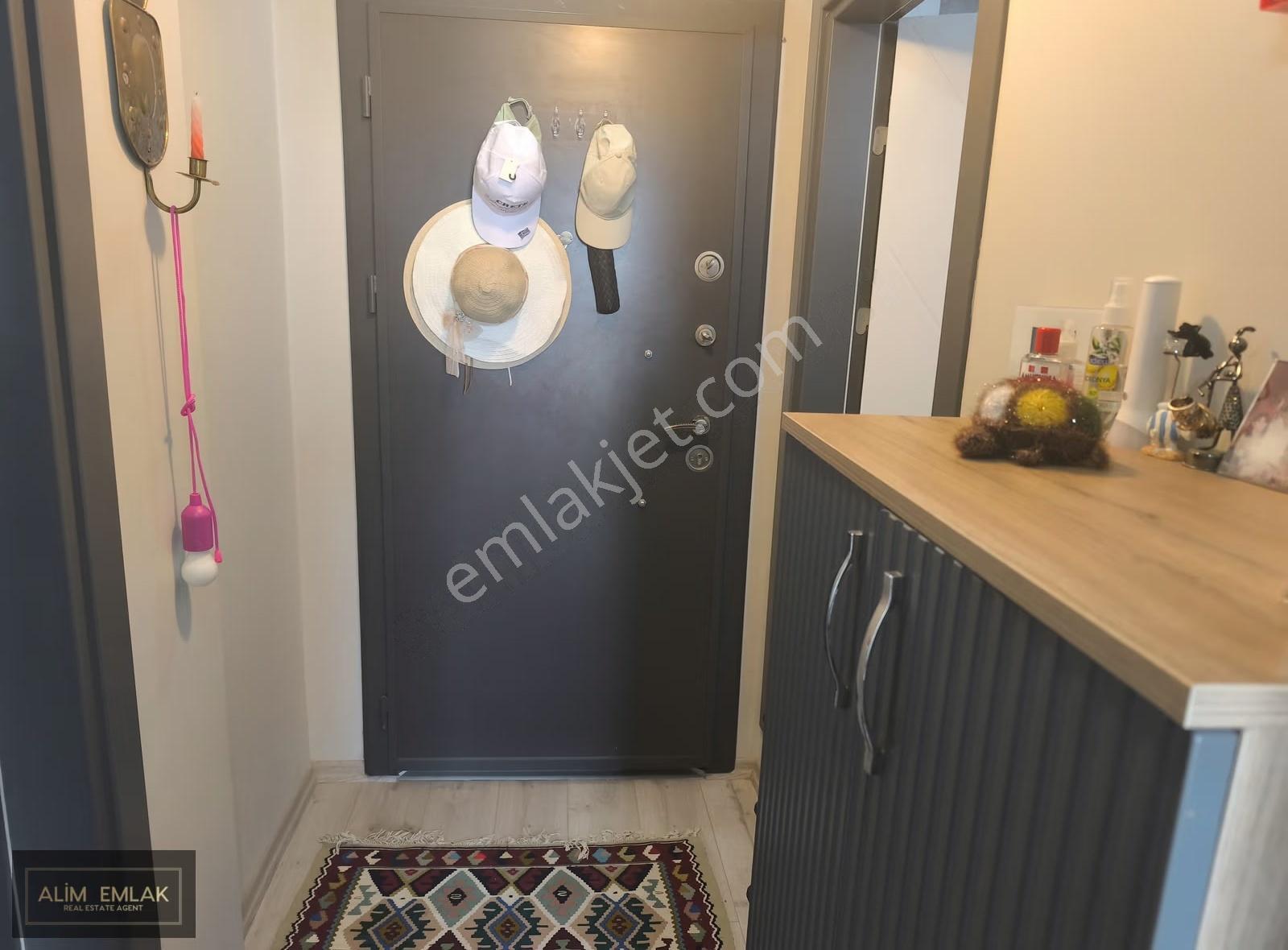Didim Şehir Merkezinde 4 Yıllık Binada Ön Cephe 1+1 Daire - Görsel 2