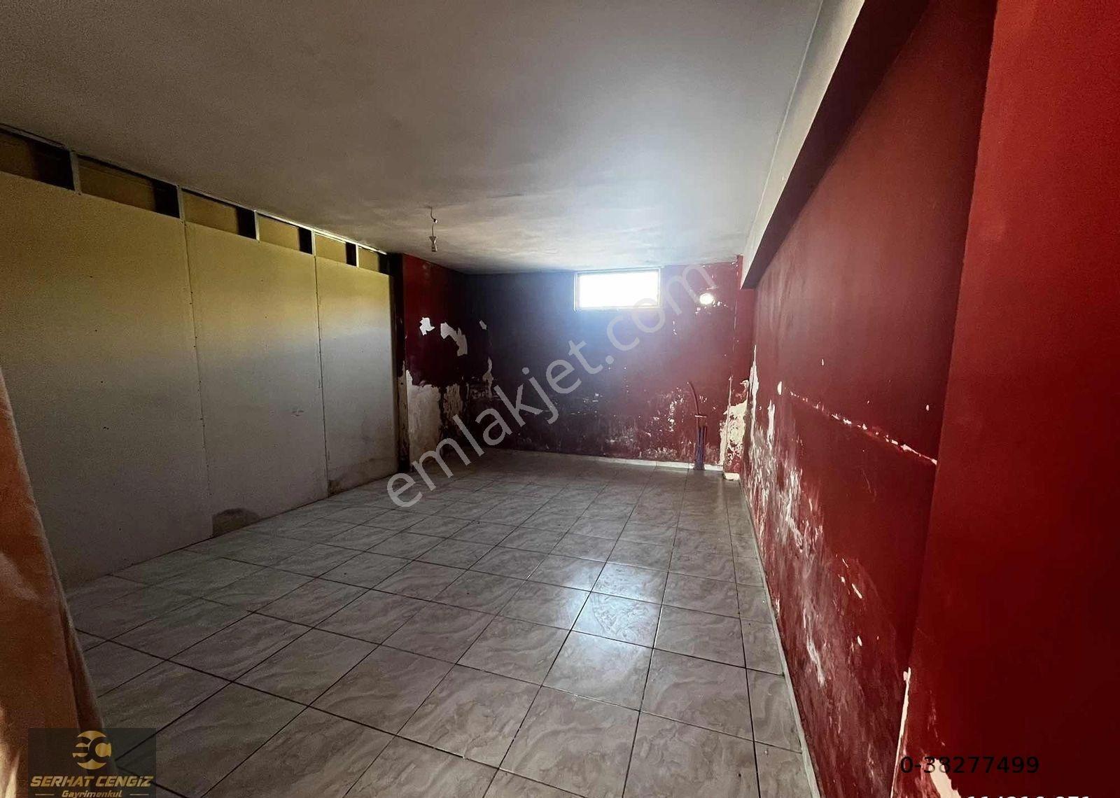 Yakacık Kırandağı Caddesinde Satılık 100m2 Dükkan - Görsel 5